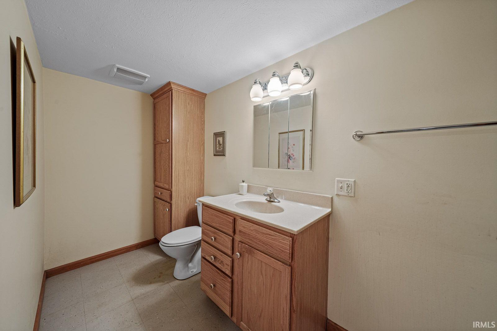 28859 Oakwood
