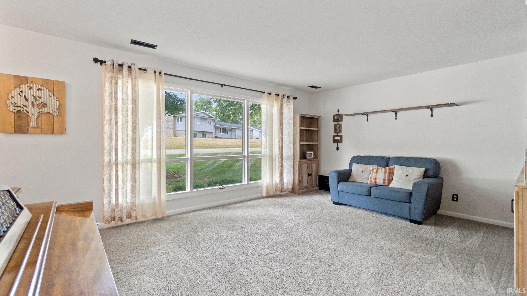 1496 Terrace Hills