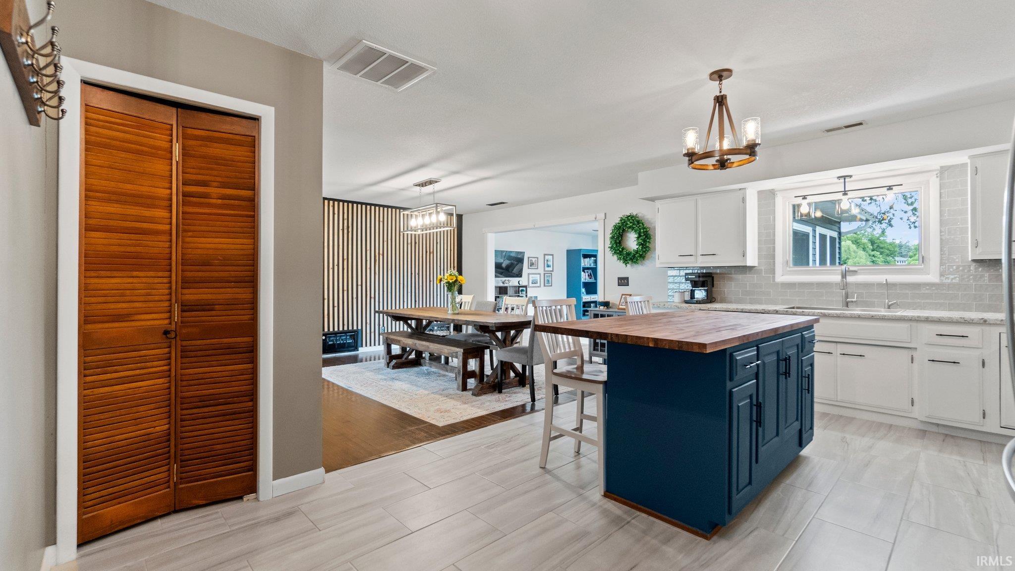 1496 Terrace Hills
