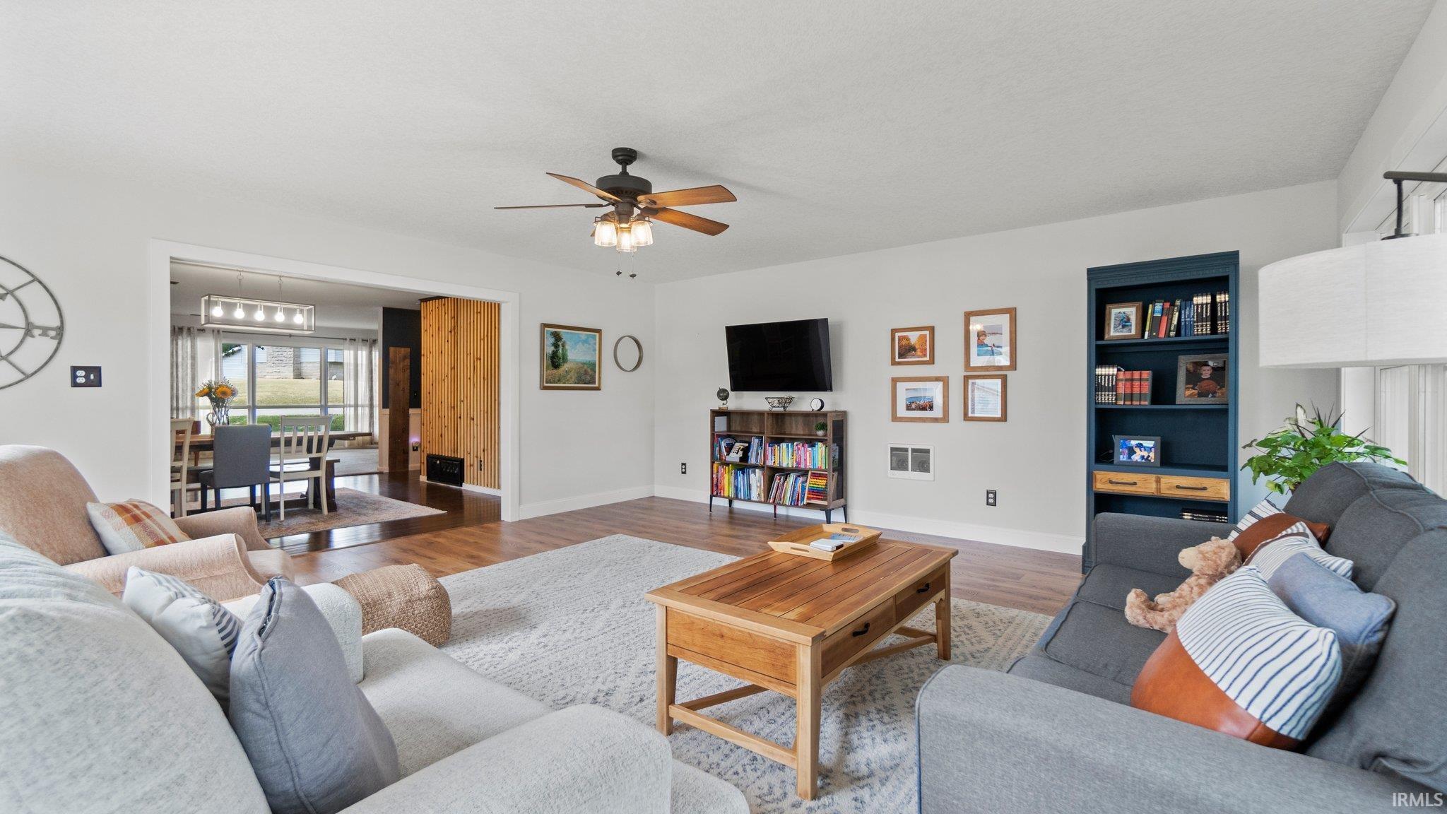 1496 Terrace Hills