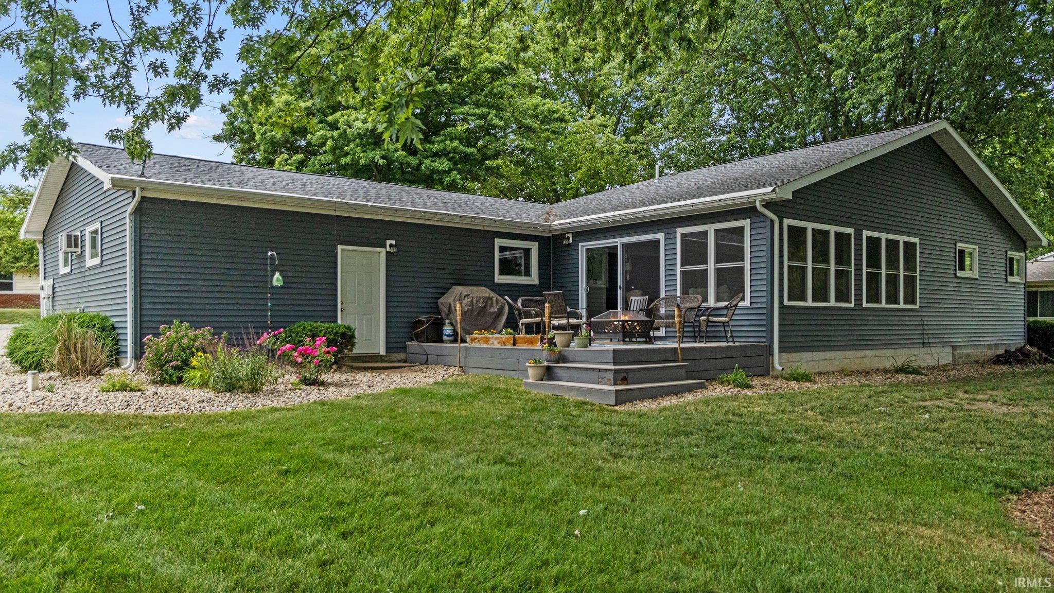 1496 Terrace Hills