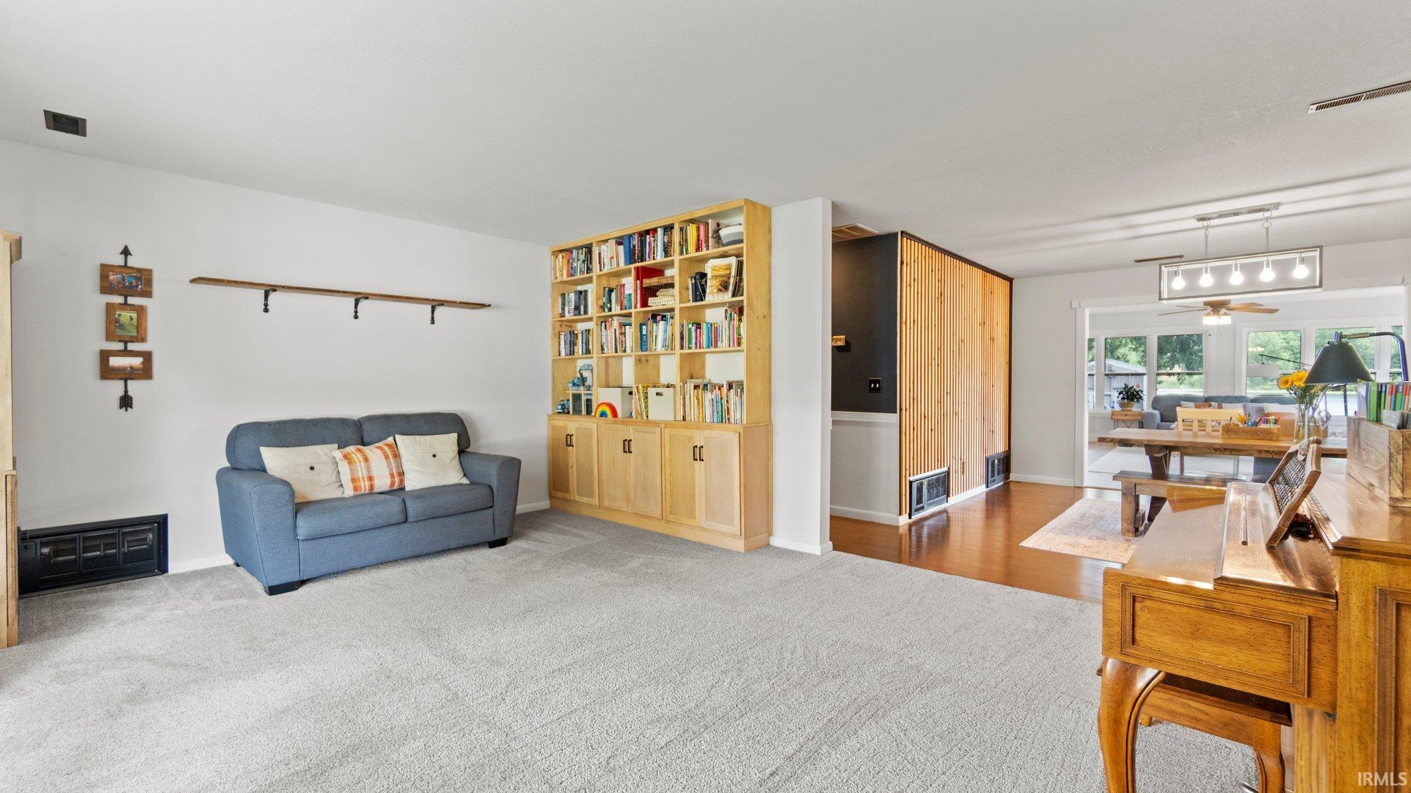1496 Terrace Hills