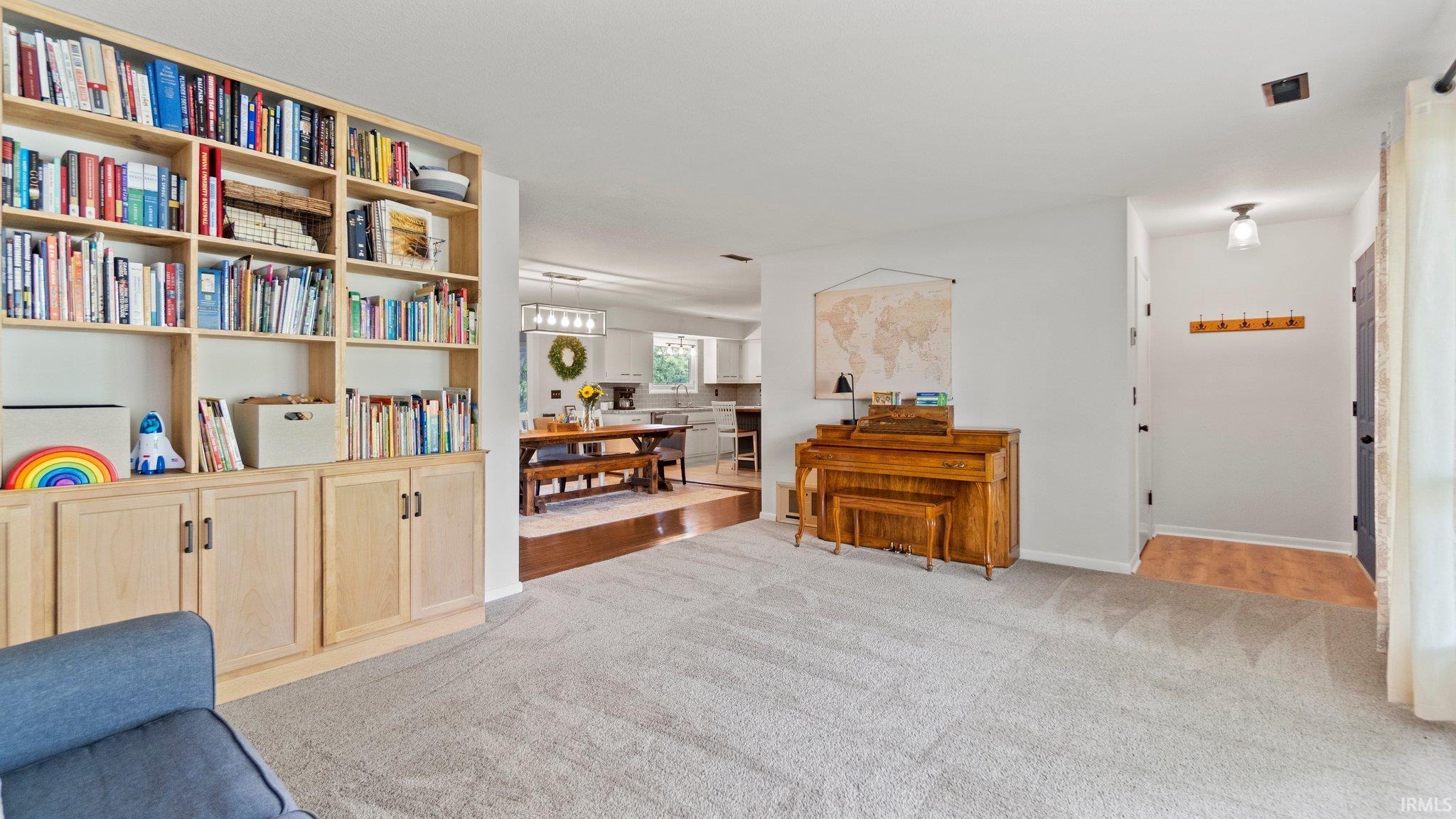 1496 Terrace Hills