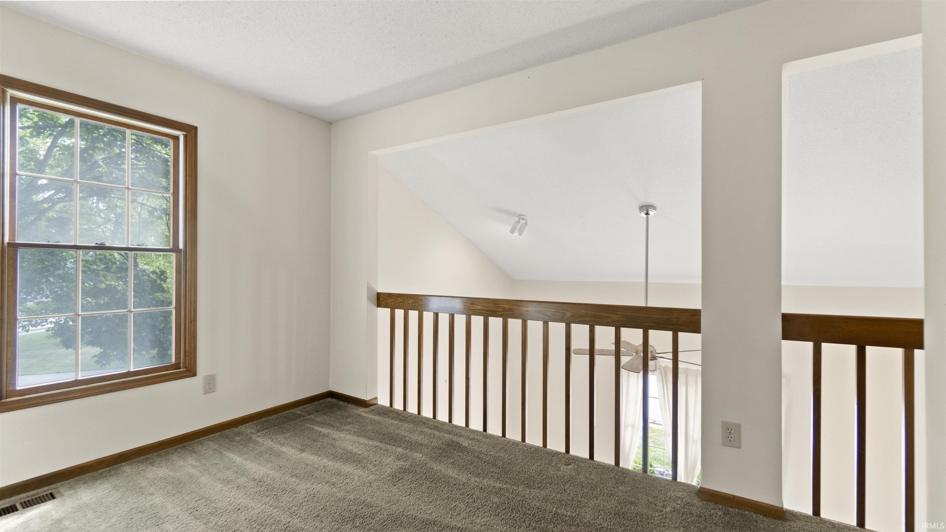 6218 Sawmill Woods
