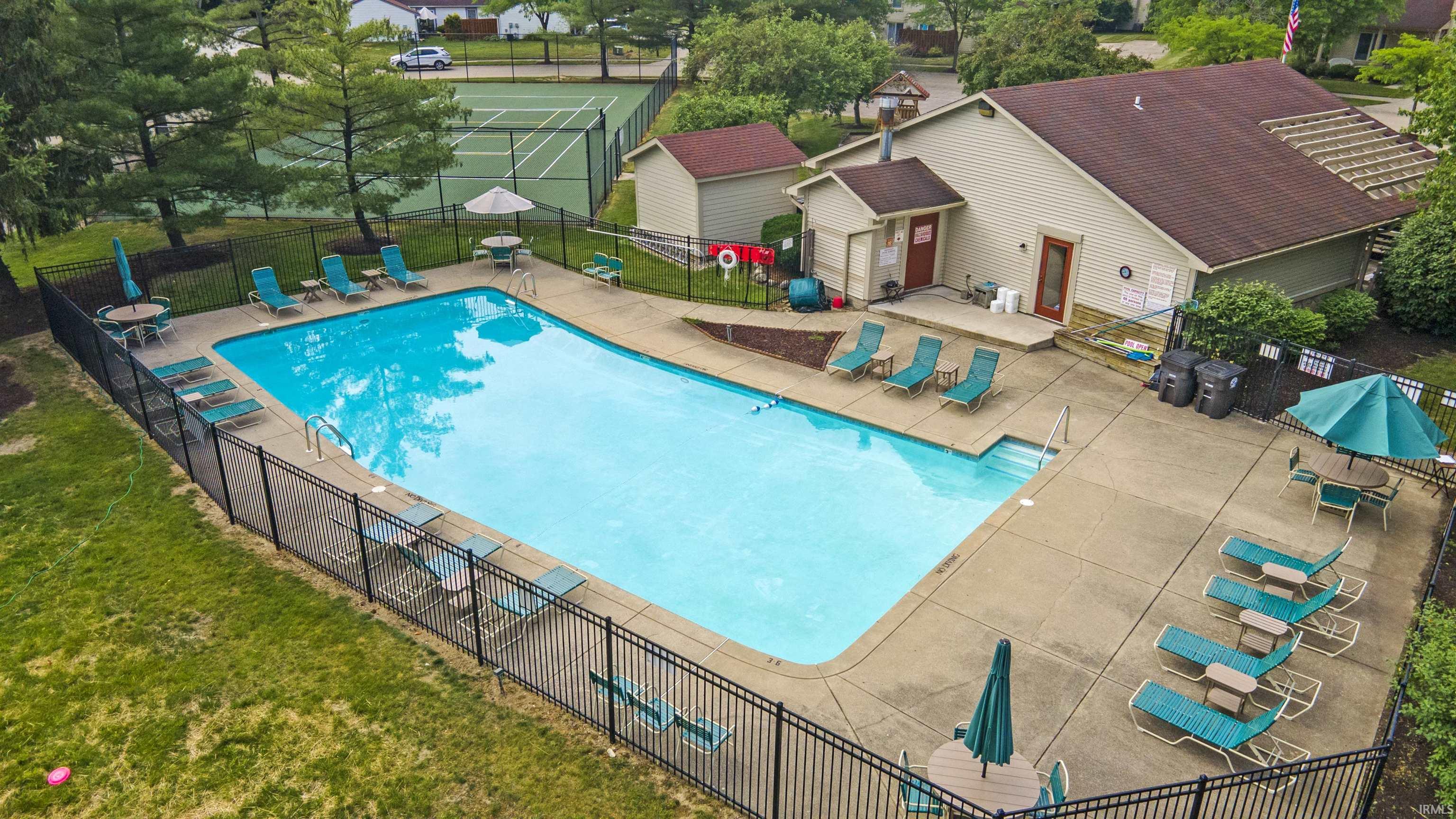 6218 Sawmill Woods