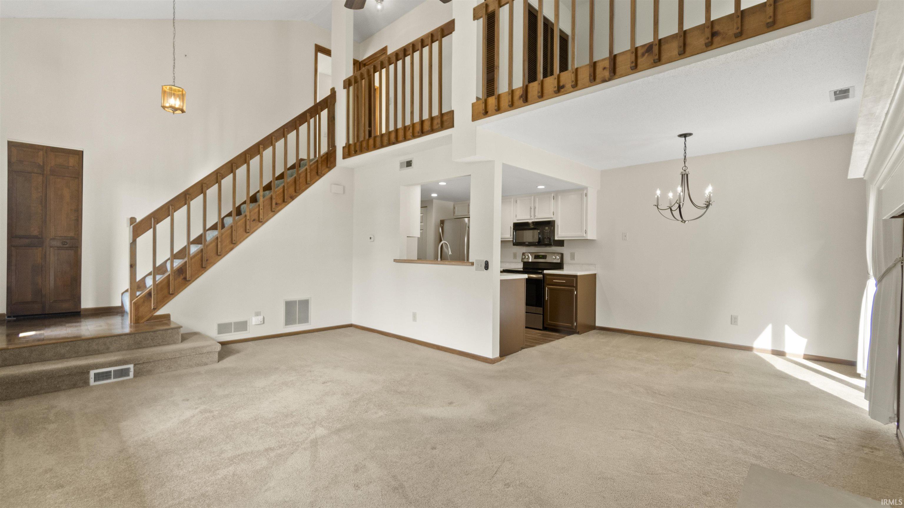 6218 Sawmill Woods