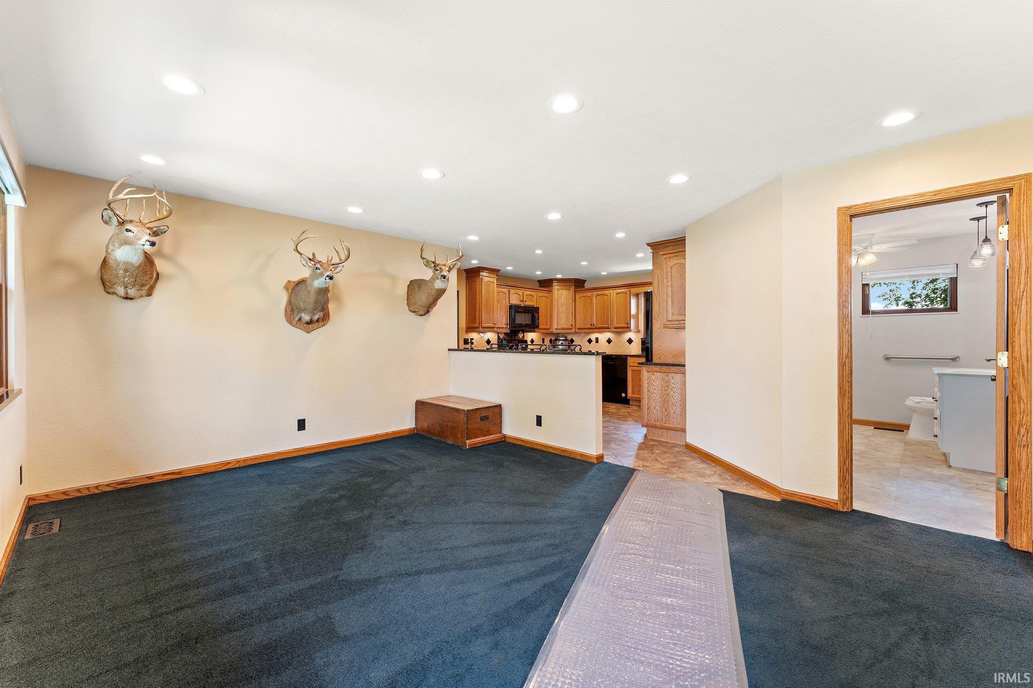 2832 Lakeview