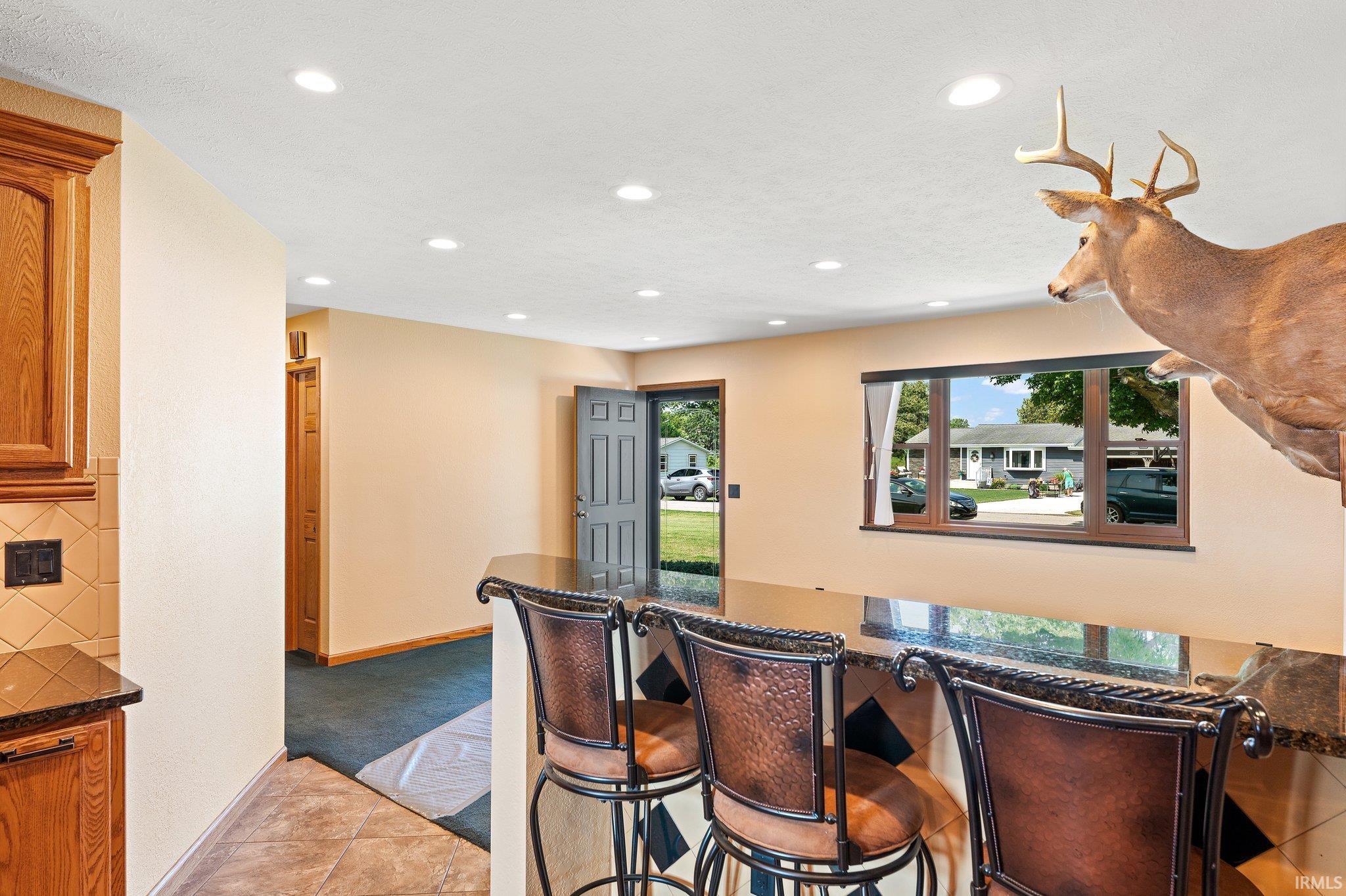 2832 Lakeview