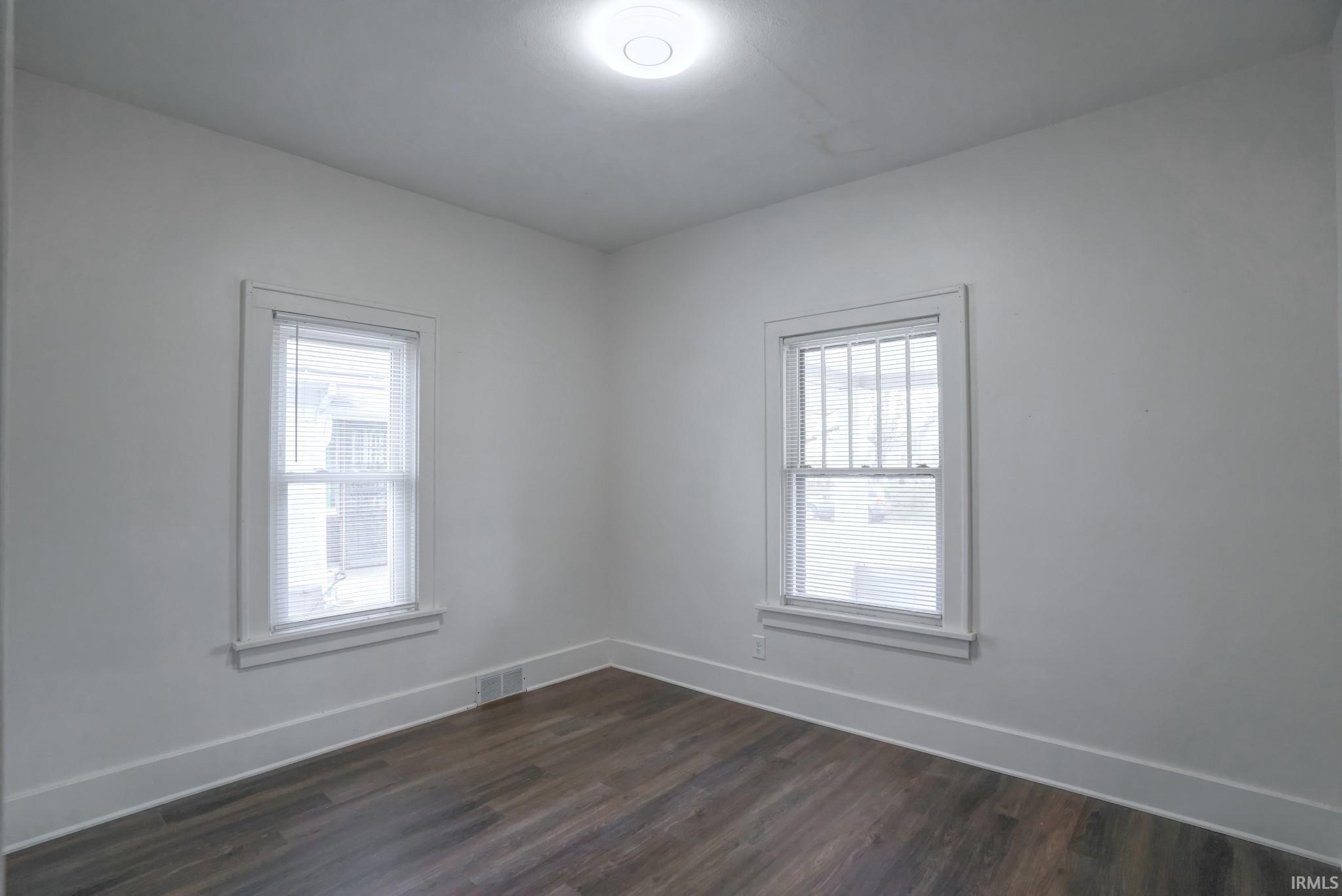 1325 Cedar