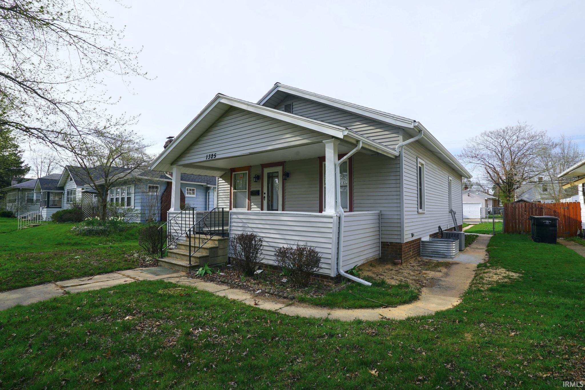1325 Cedar