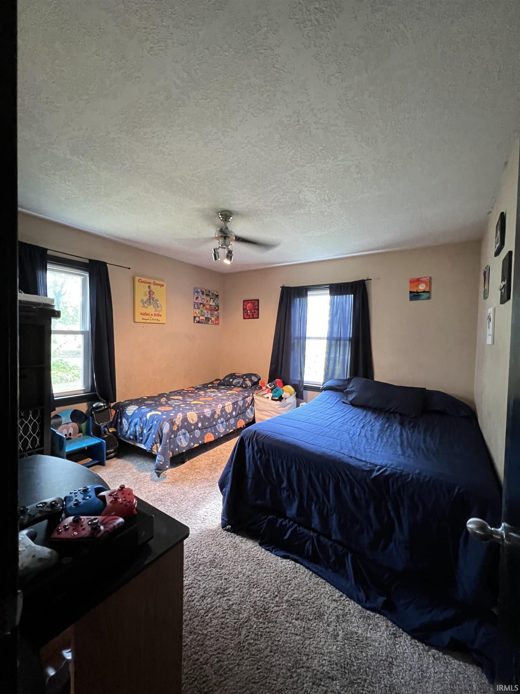 5021 Fernwood