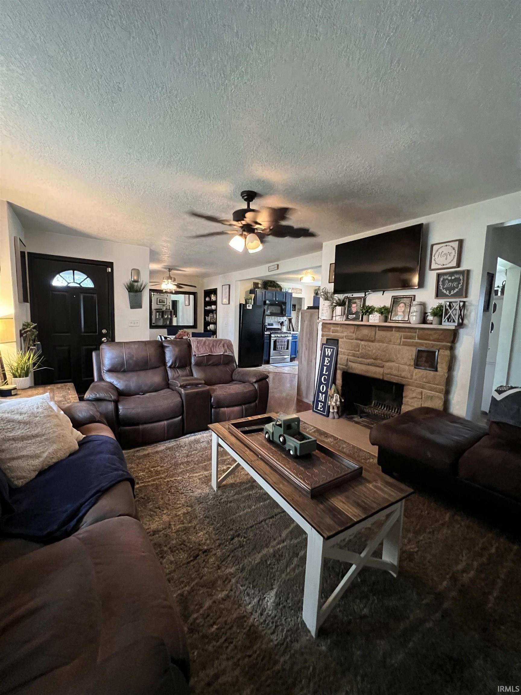 5021 Fernwood
