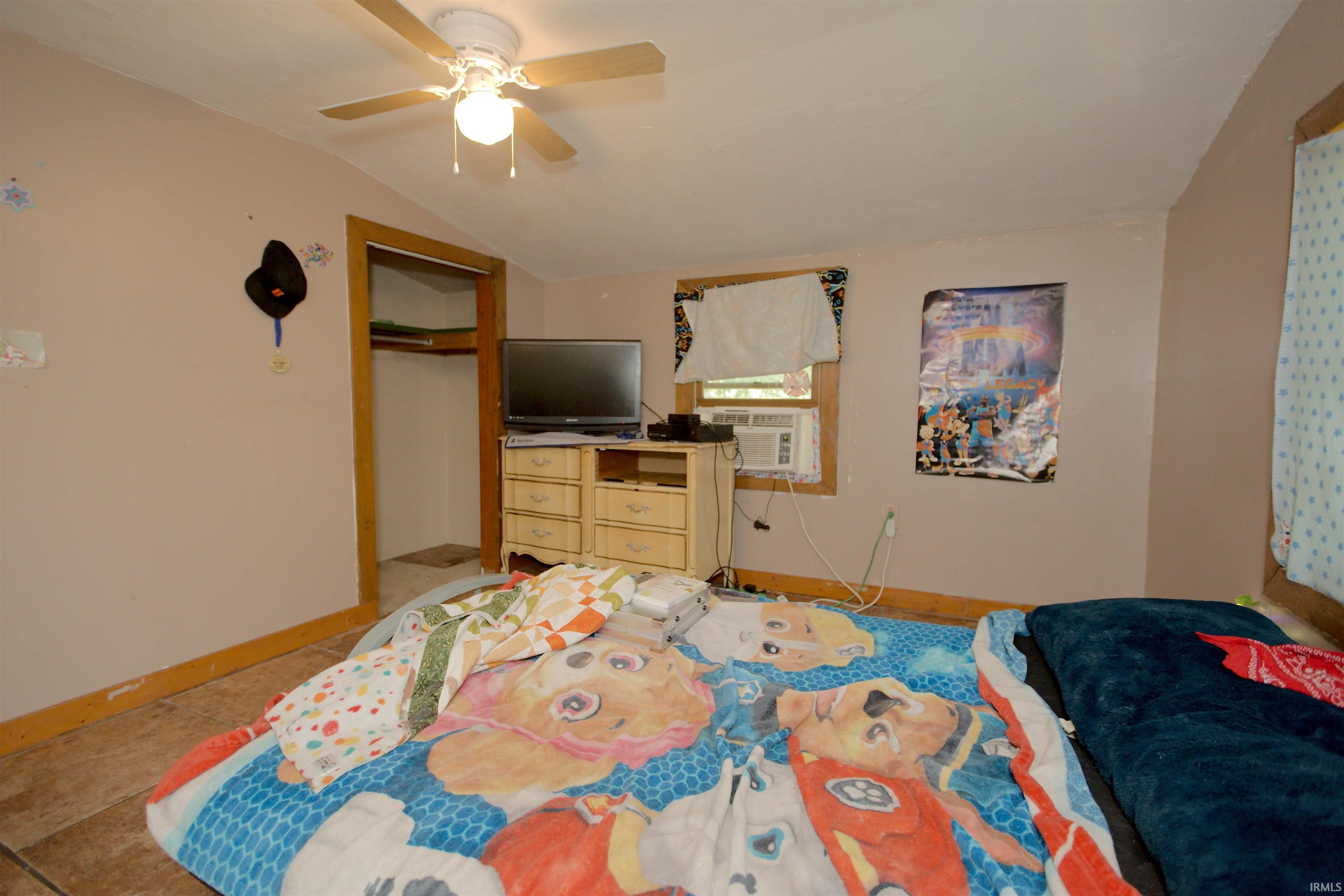 640 Lower Huntington