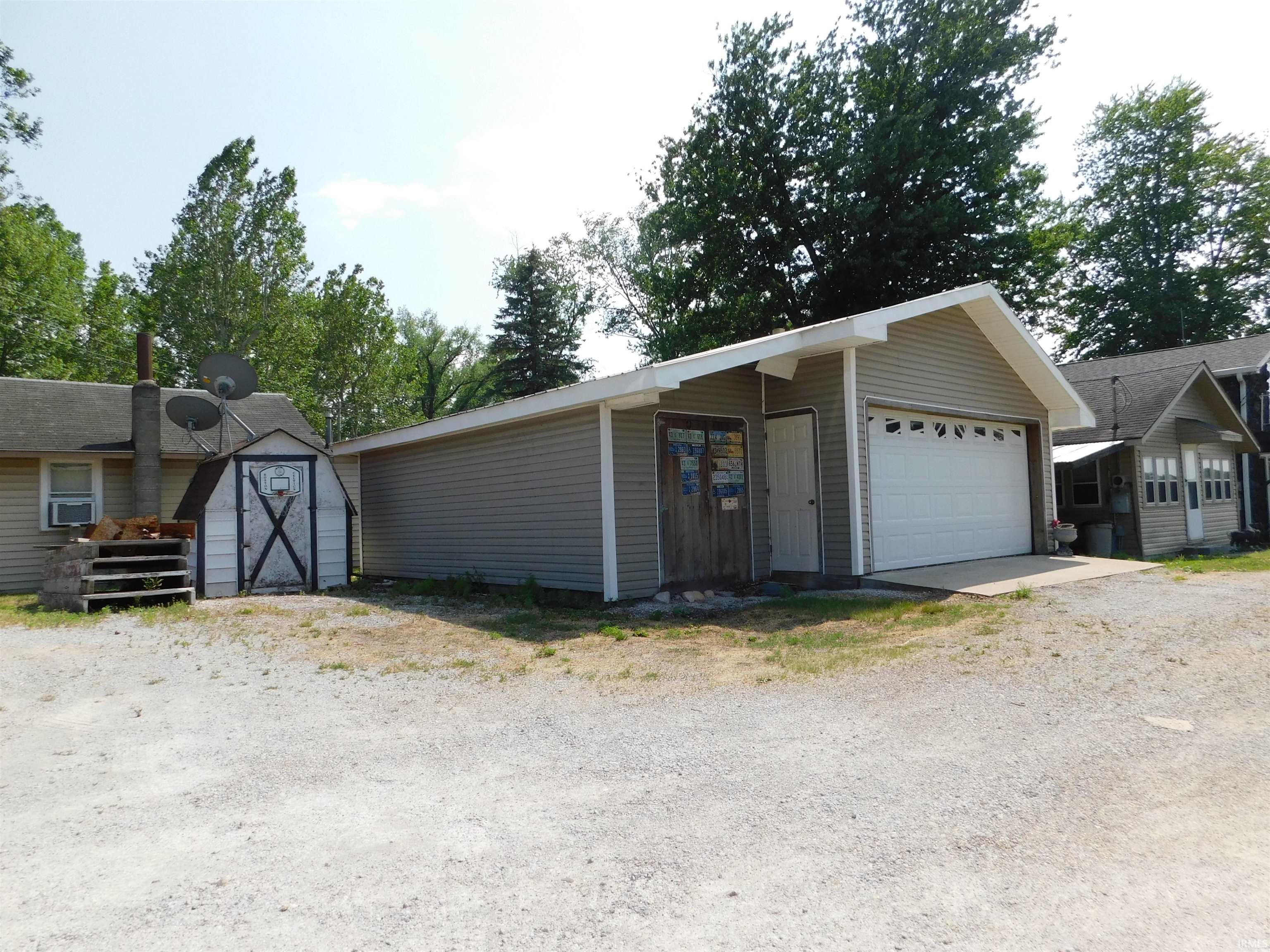7335 Wasp Way