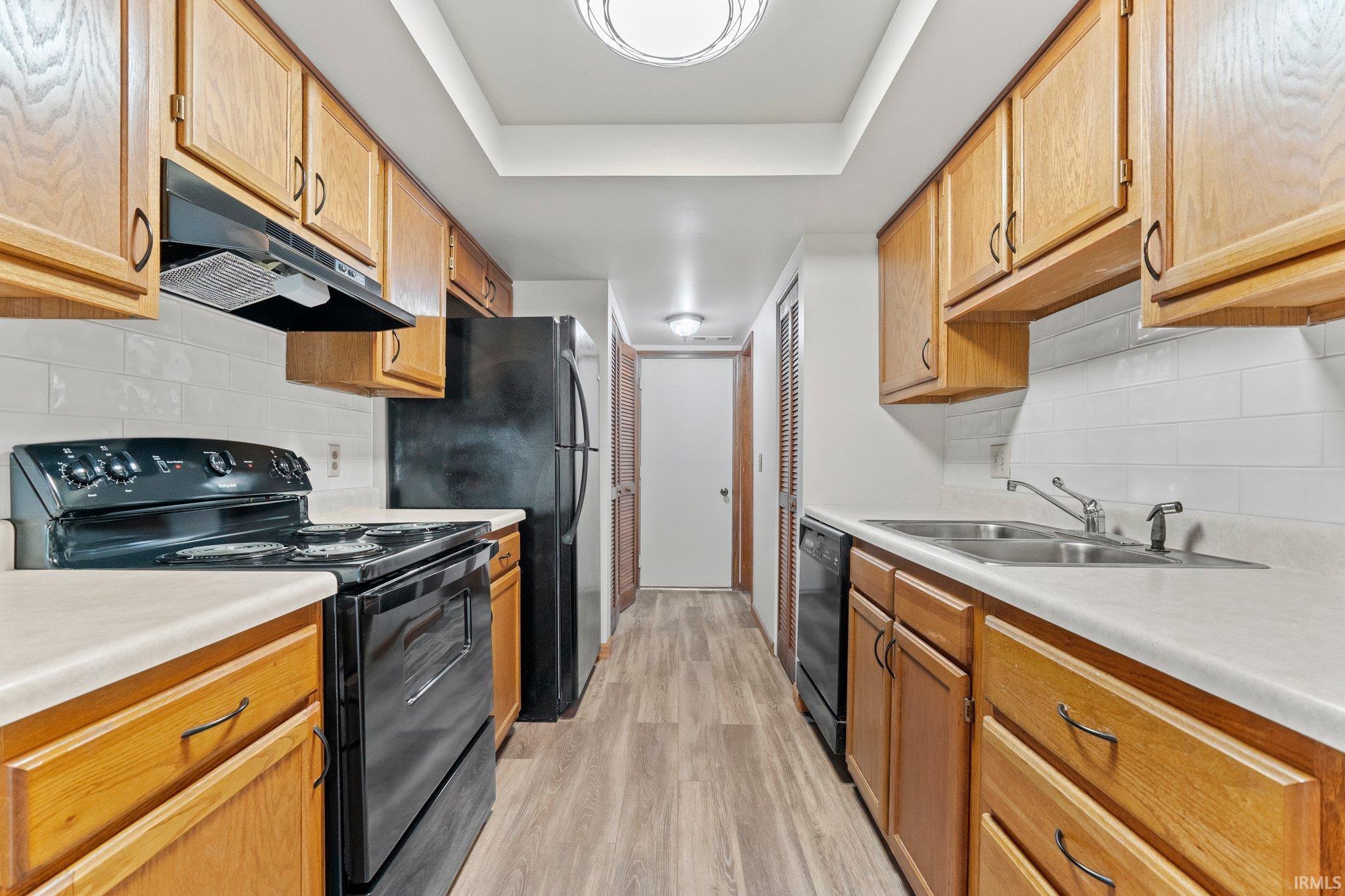 6020 Sawmill Woods
