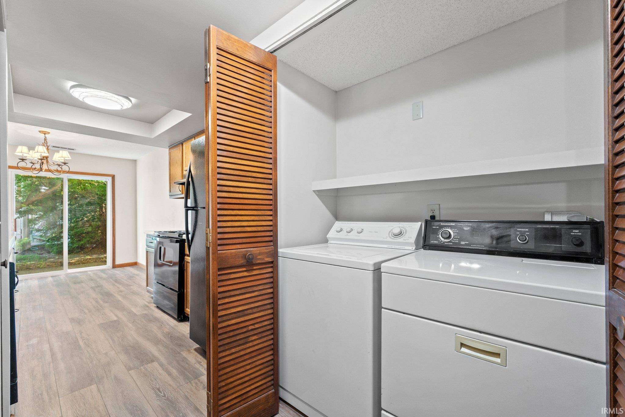 6020 Sawmill Woods