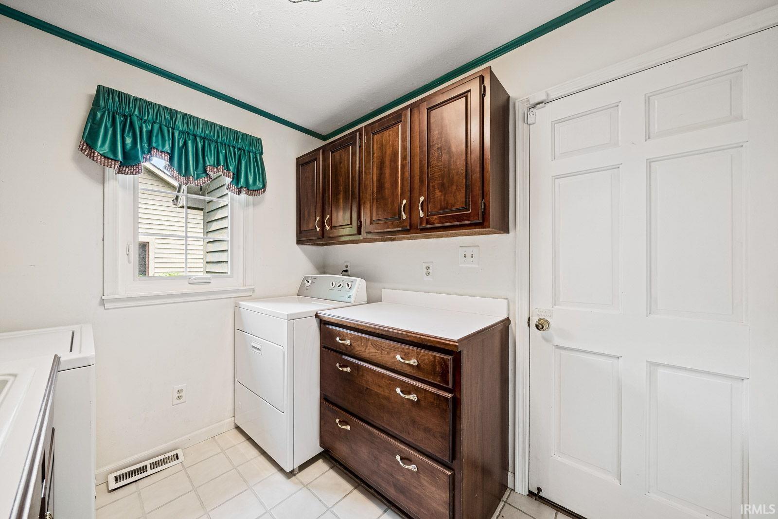 16360 Oak Hill