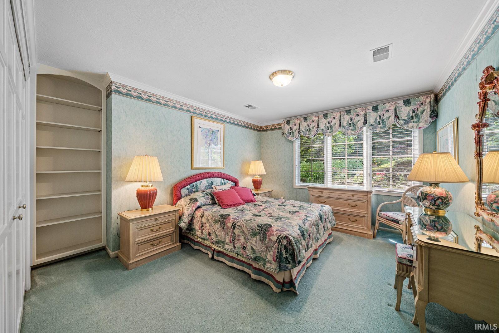 16360 Oak Hill
