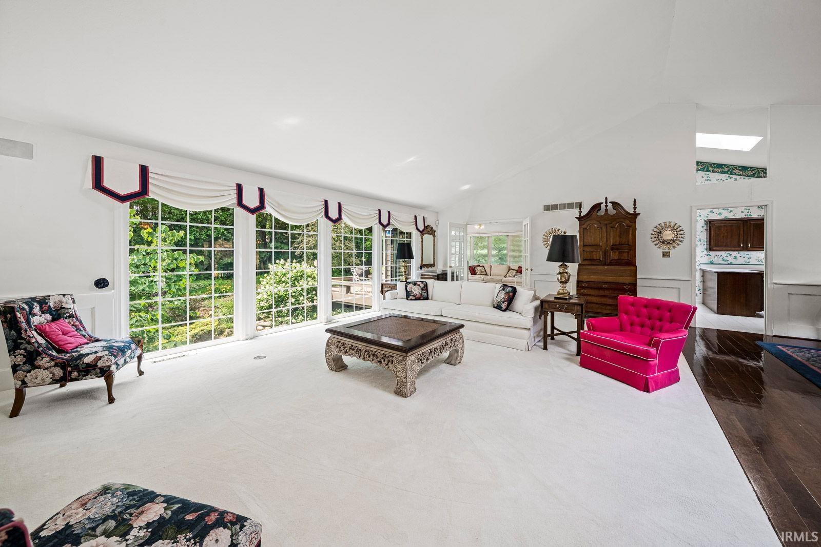 16360 Oak Hill