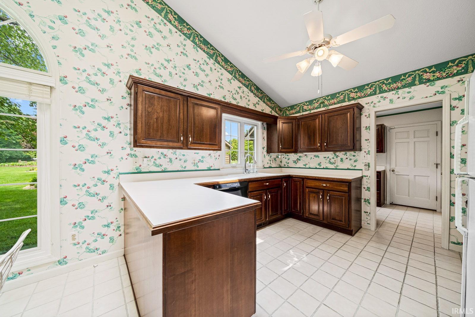 16360 Oak Hill