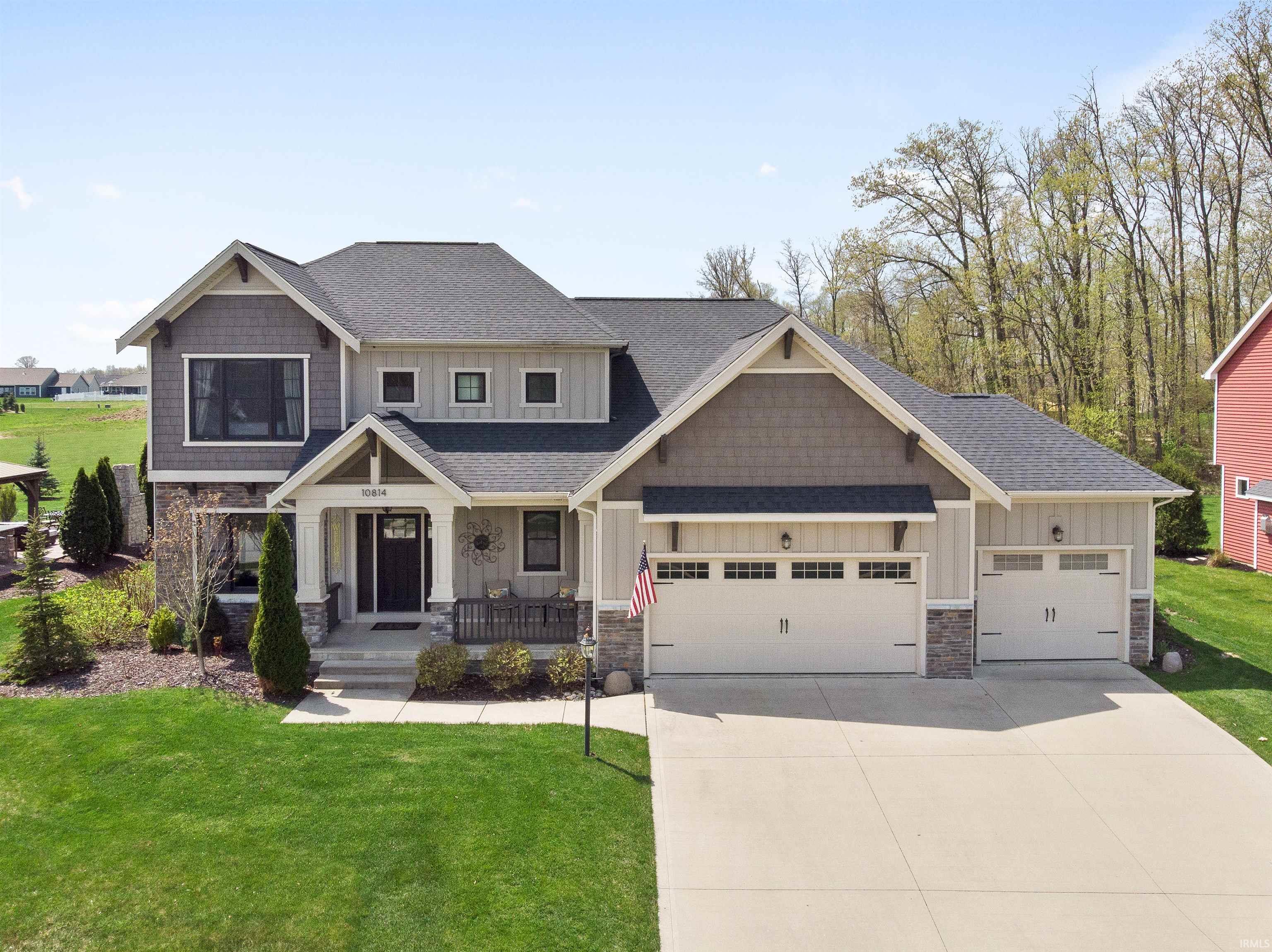 10814 Azbury