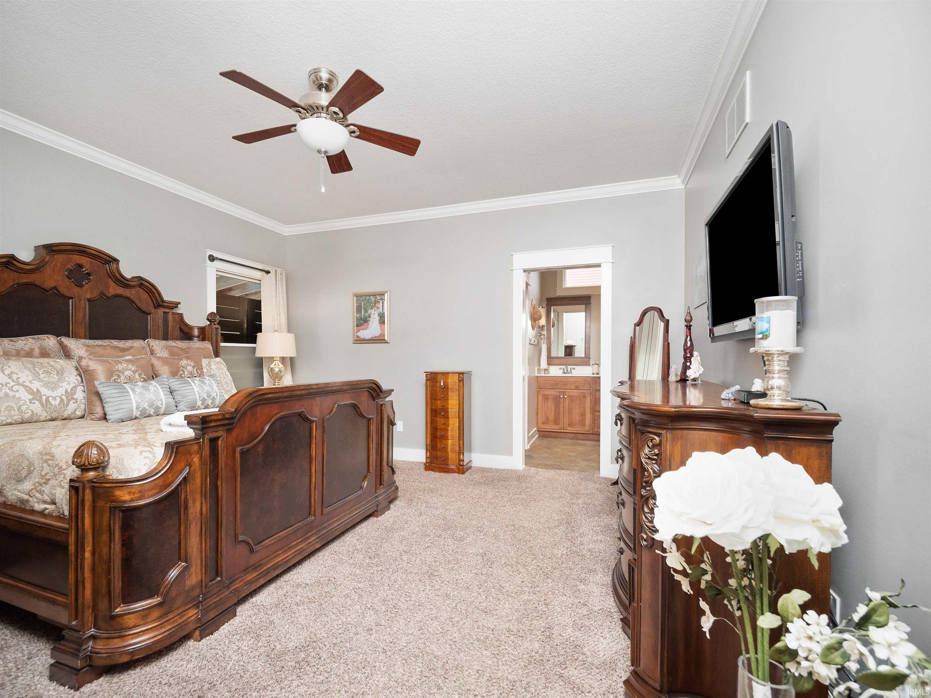 10814 Azbury