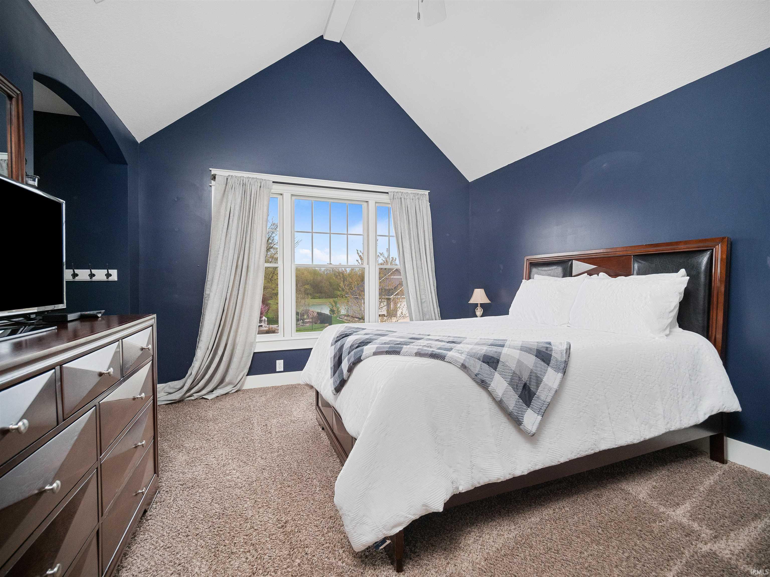 10814 Azbury