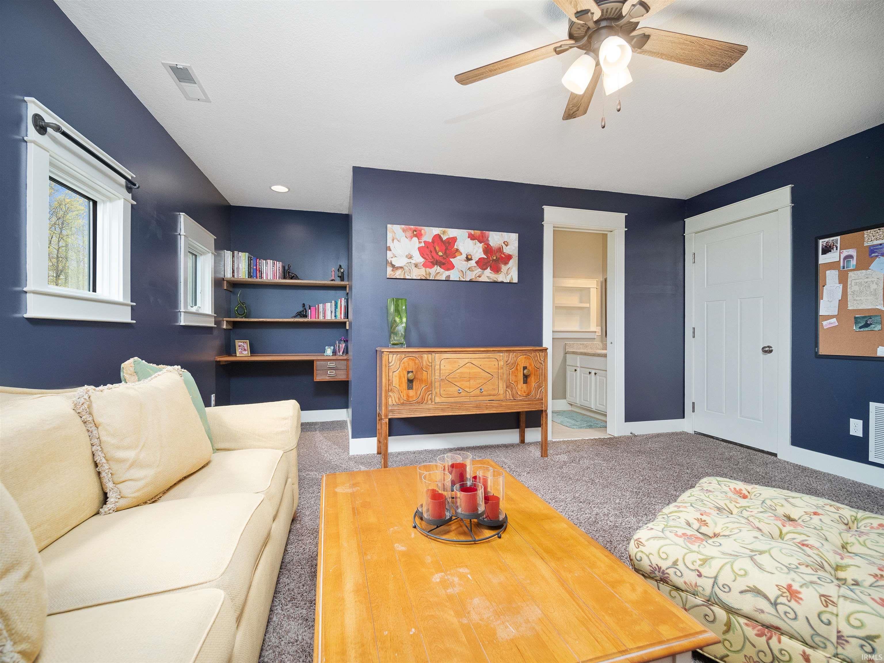 10814 Azbury