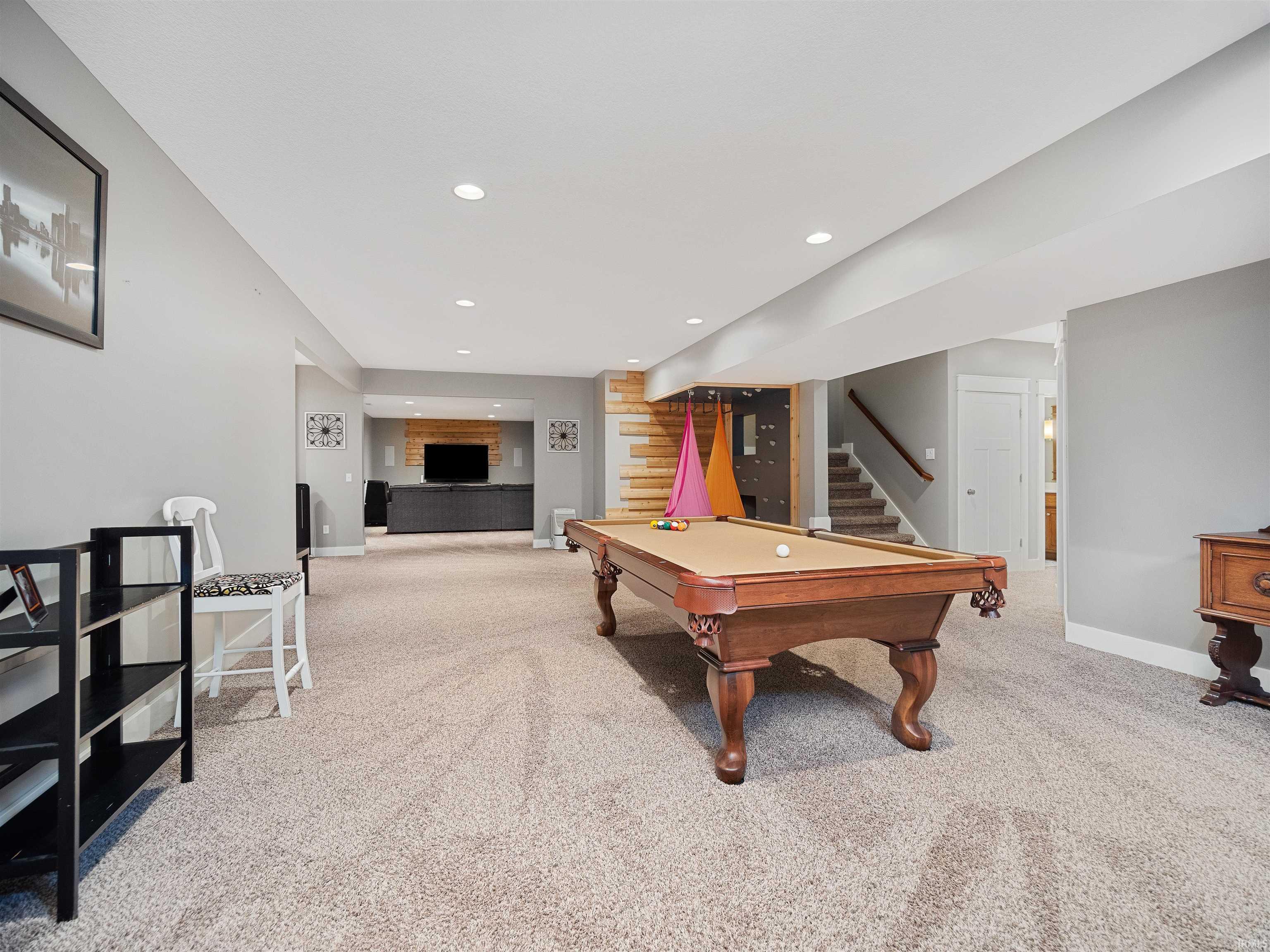 10814 Azbury