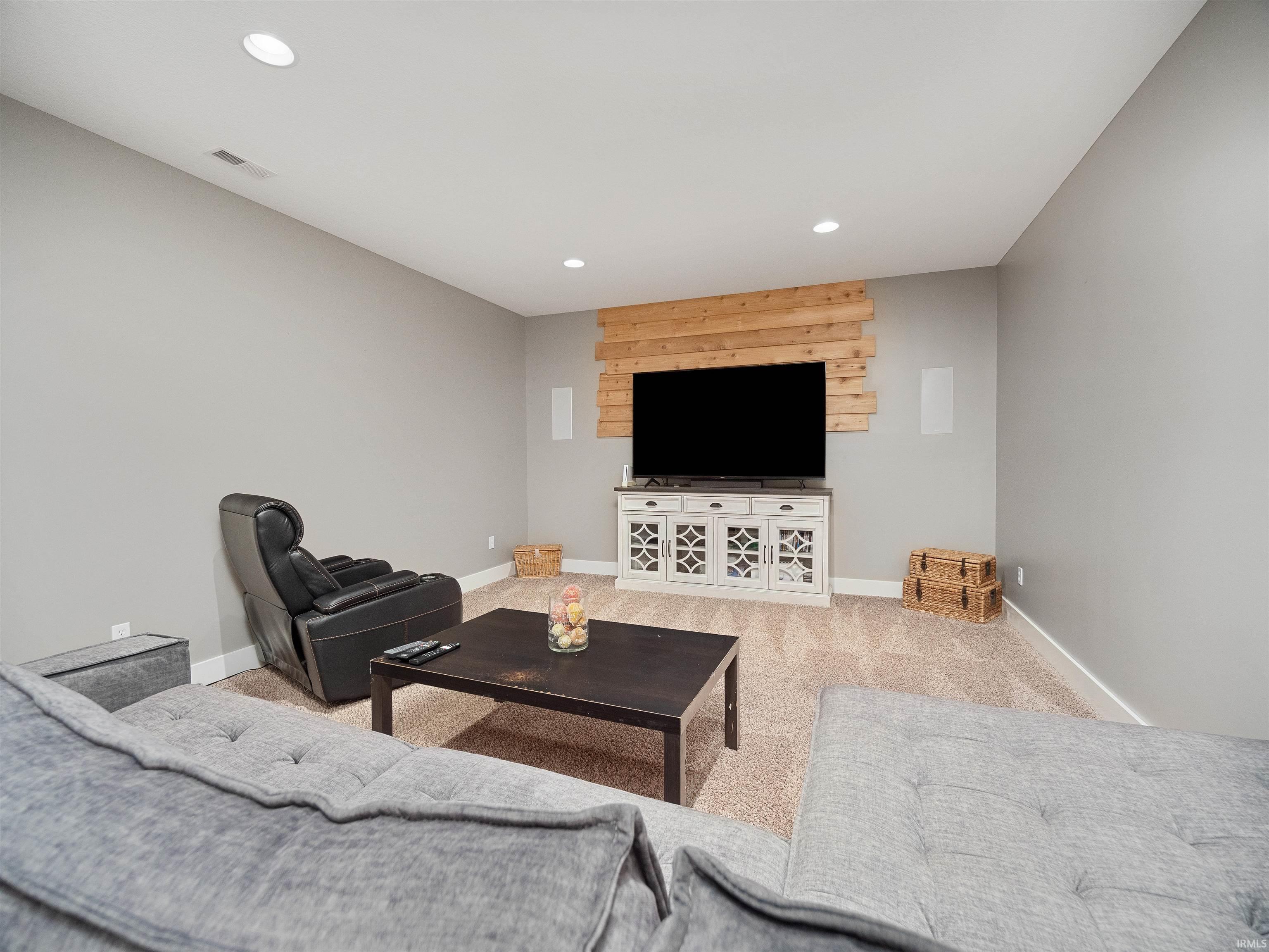 10814 Azbury