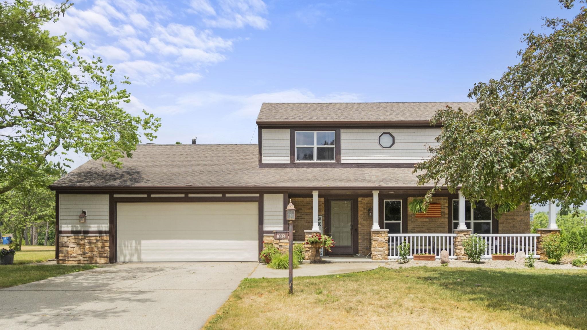 1004 Highland
