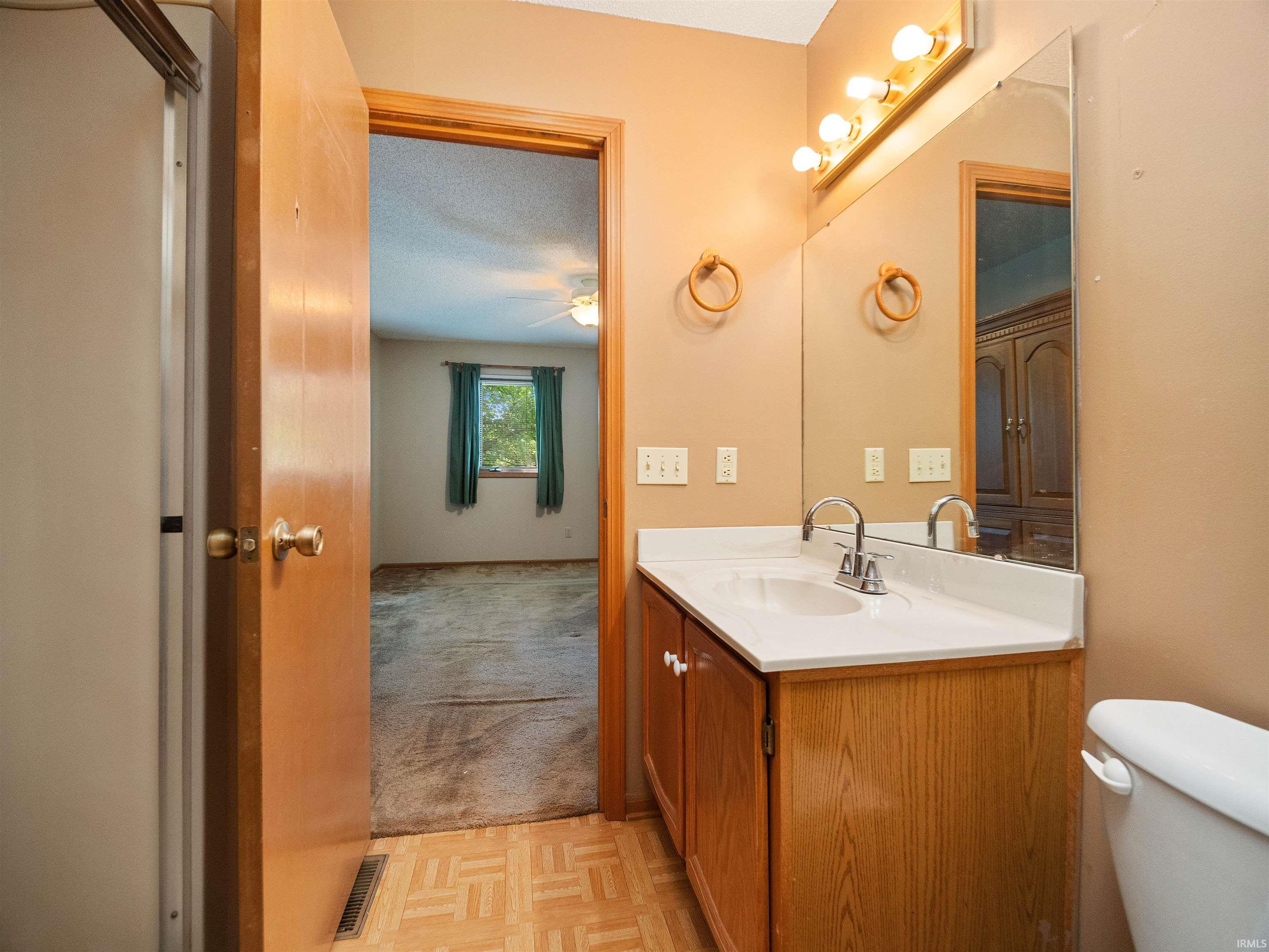 6222 Bellingham