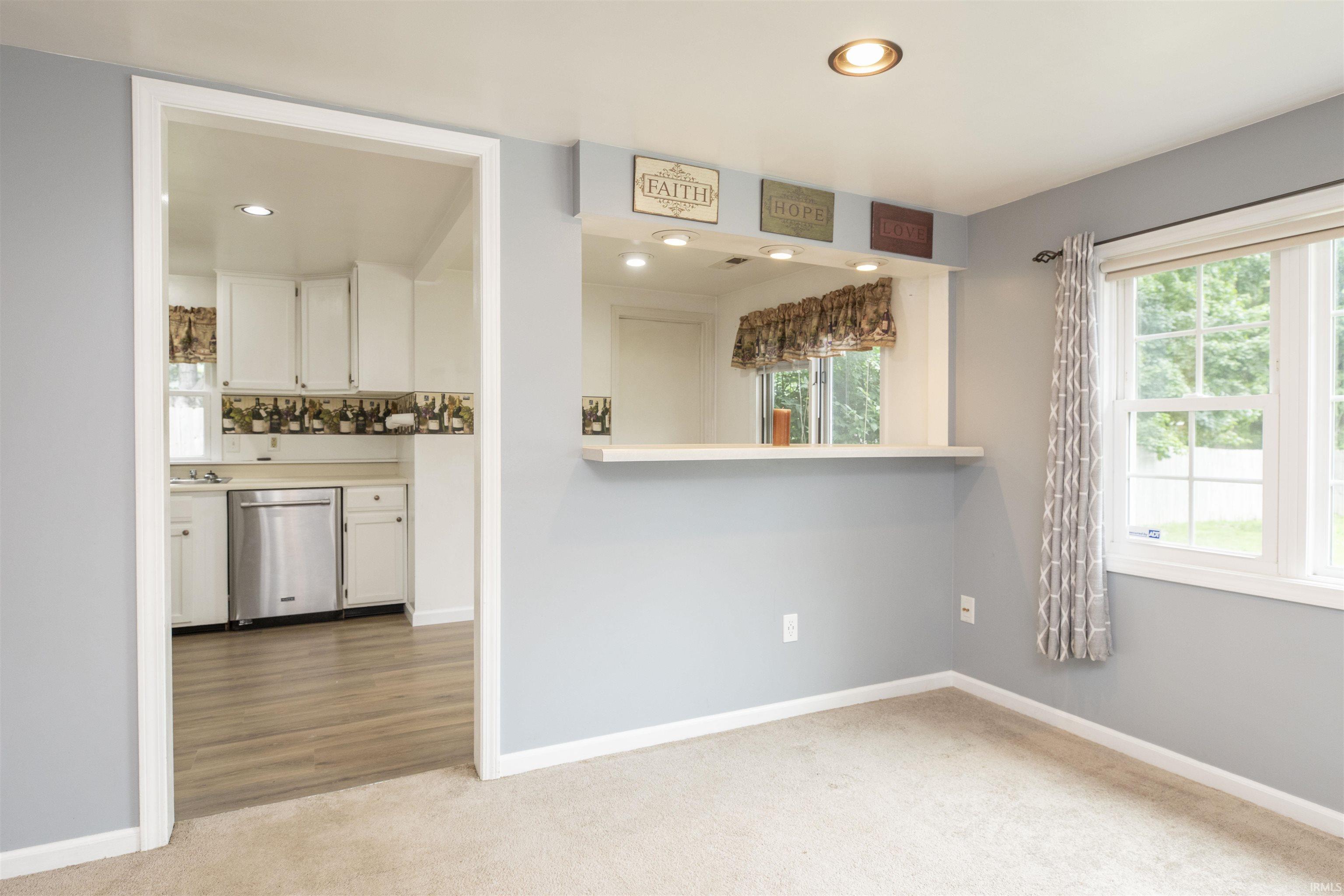 1327 Montgomery