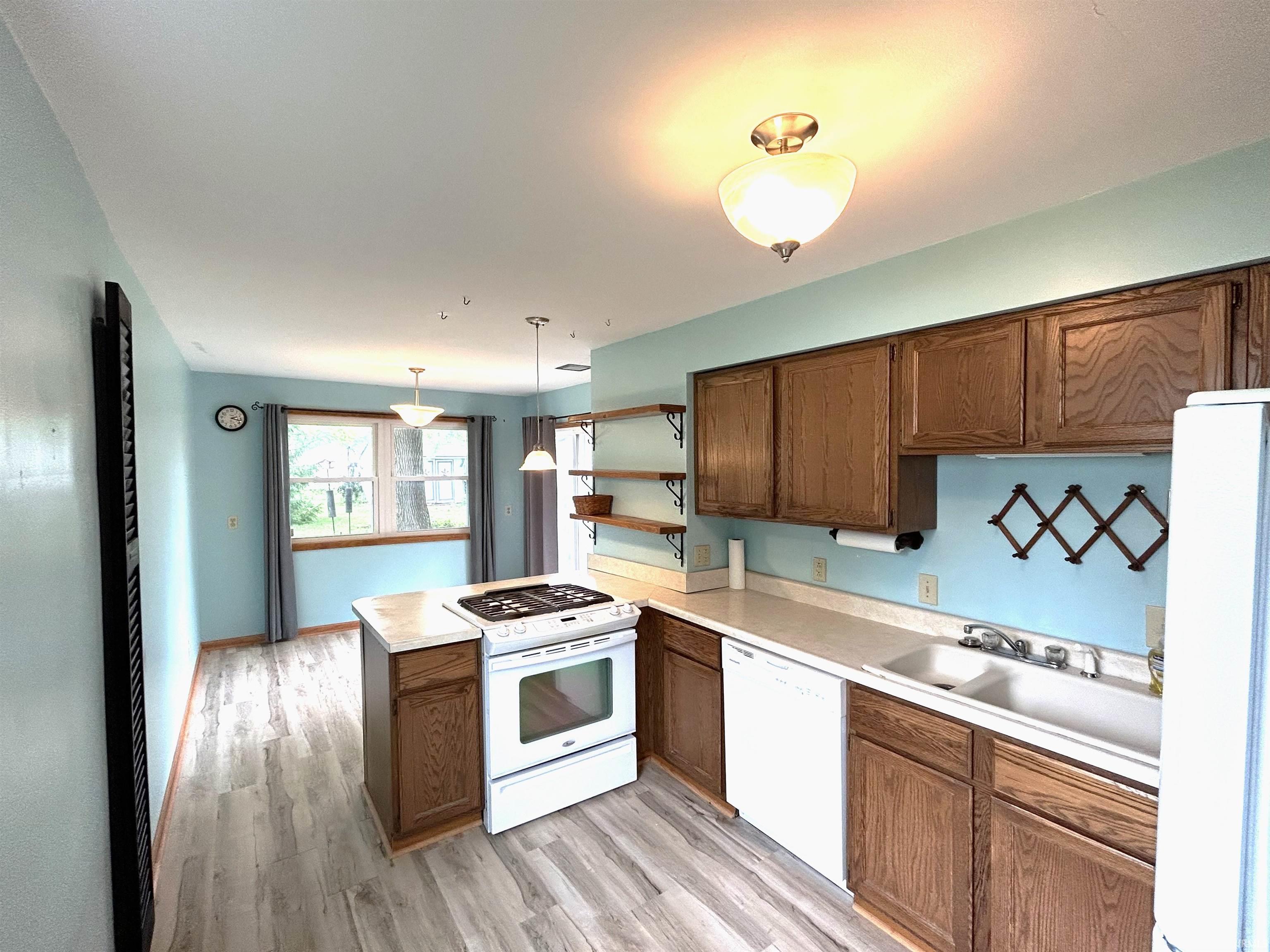4009 Gaywood