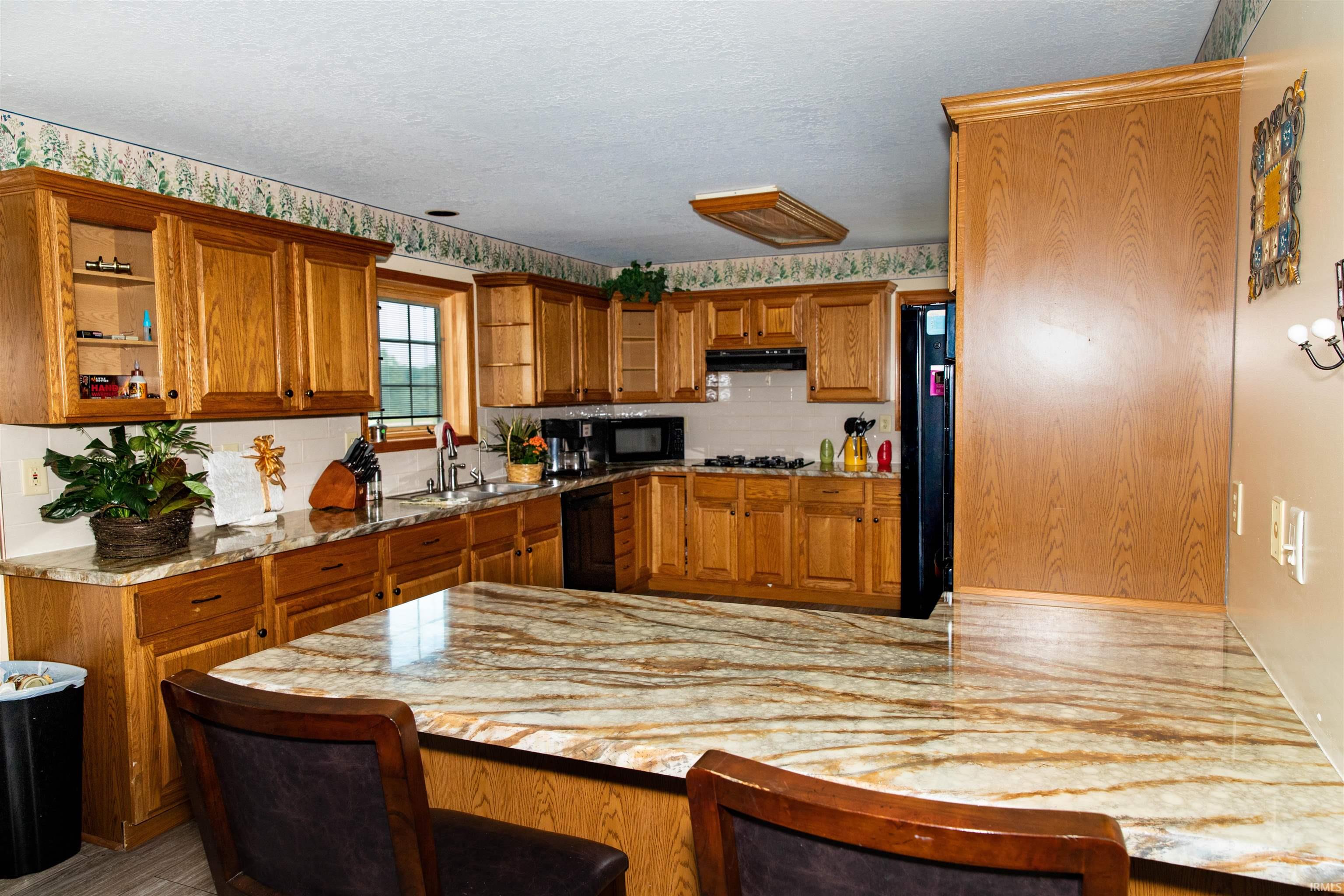 5606 Green