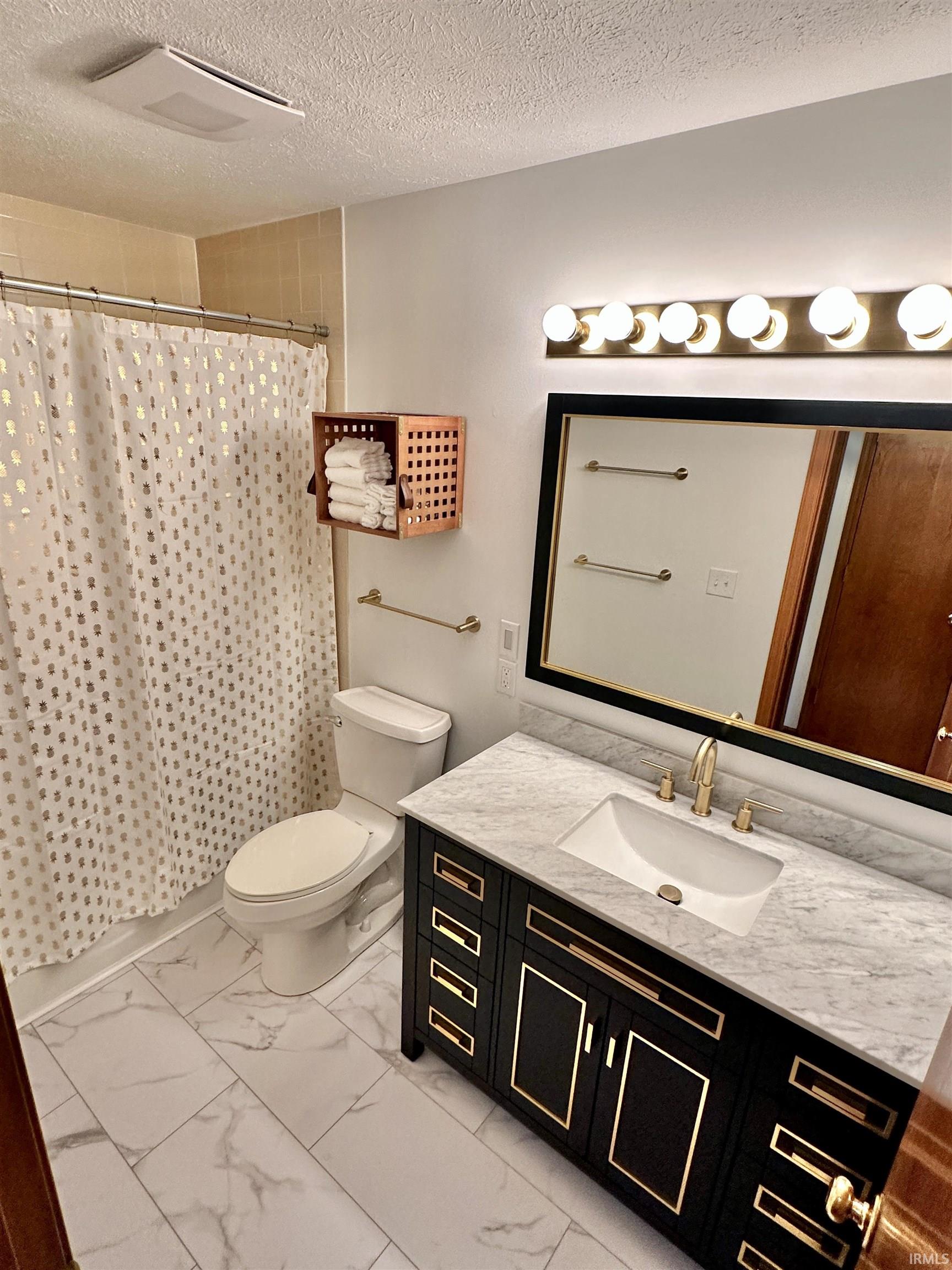 1410 Ivy Unit C-2