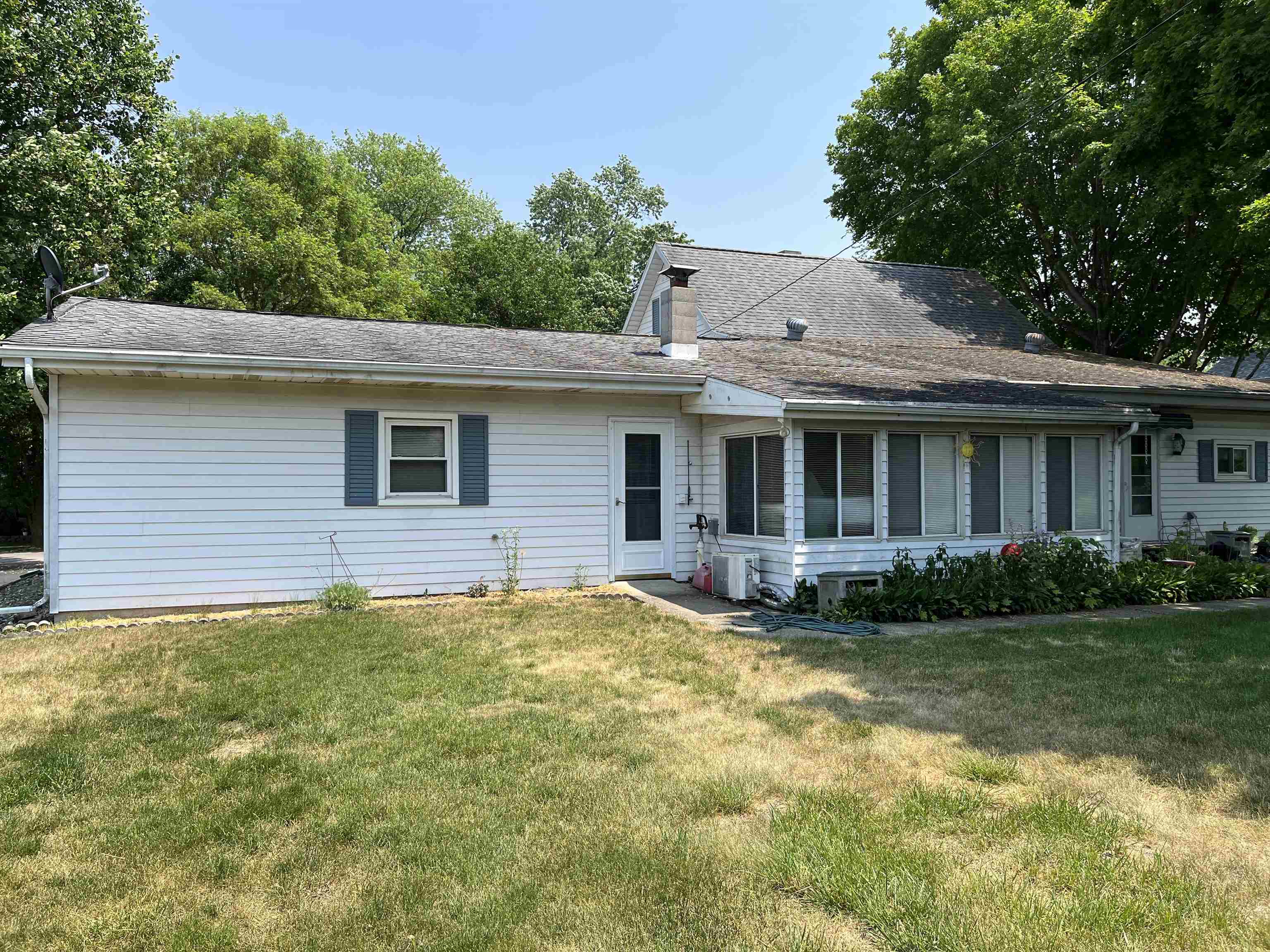 411 Calhoun