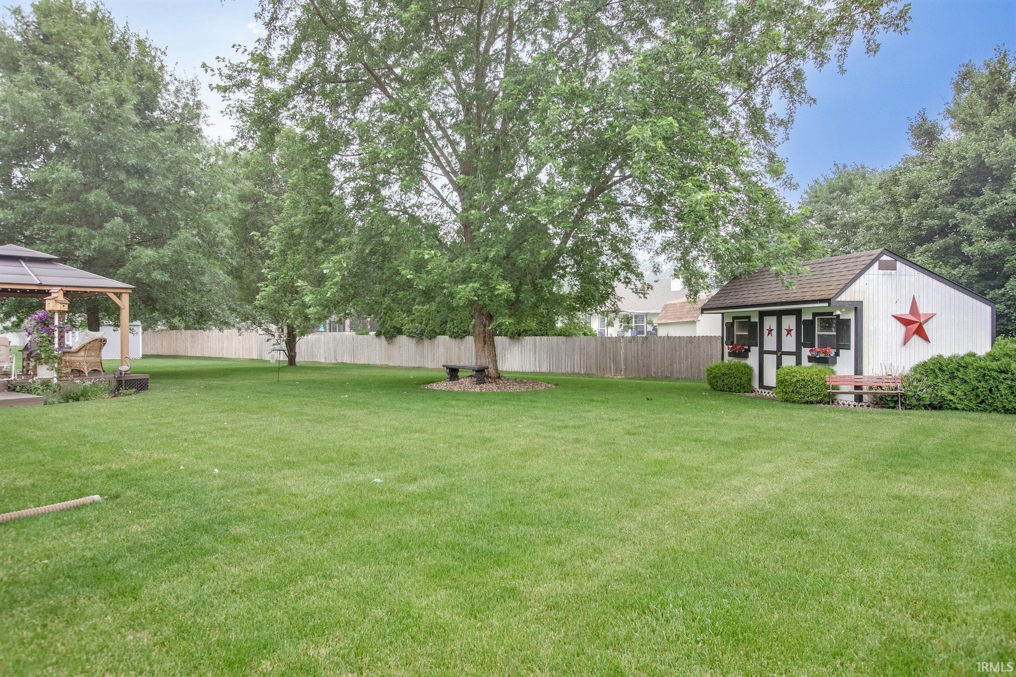 52261 Woodsedge