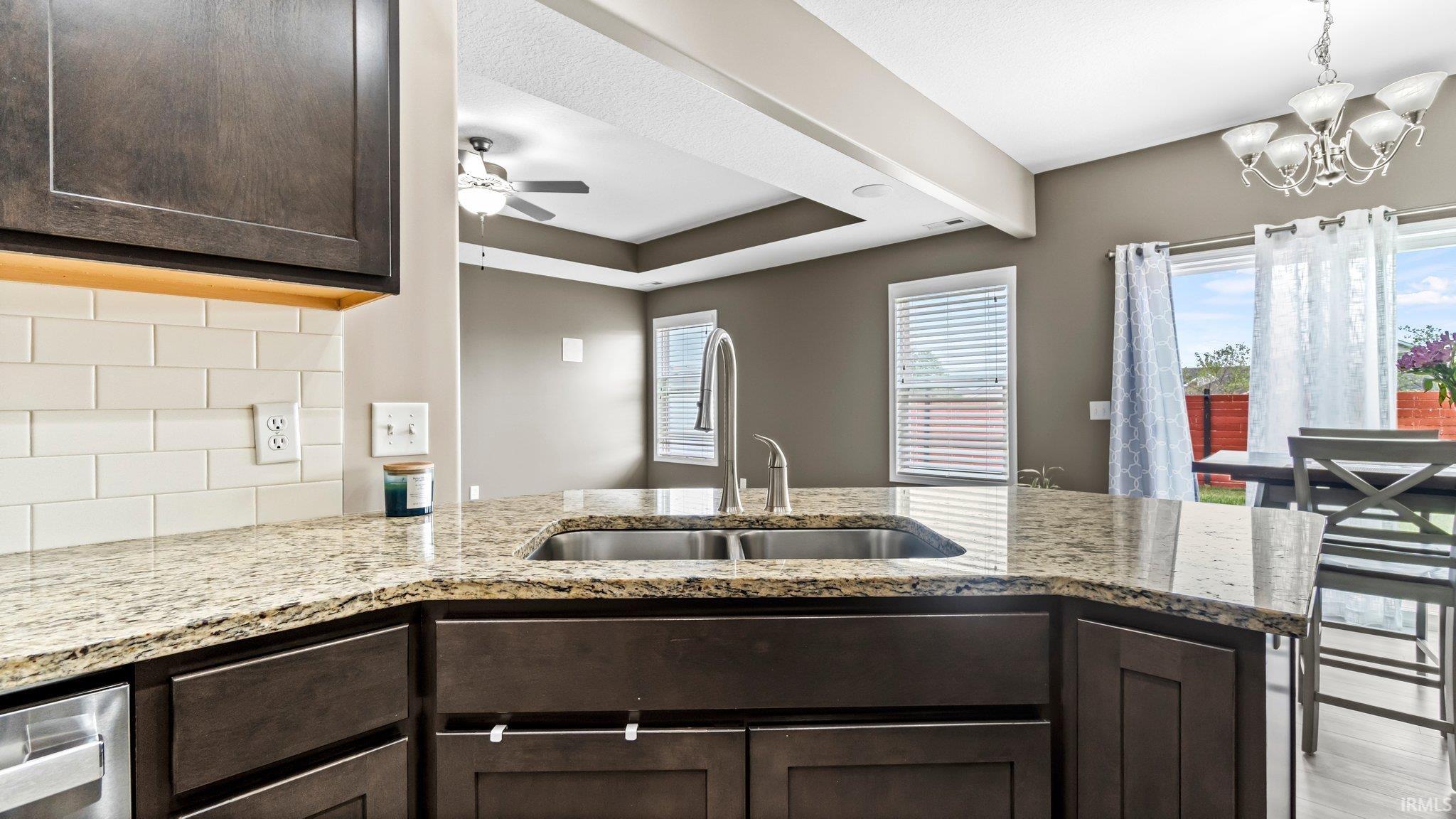 1683 Glen Hollow