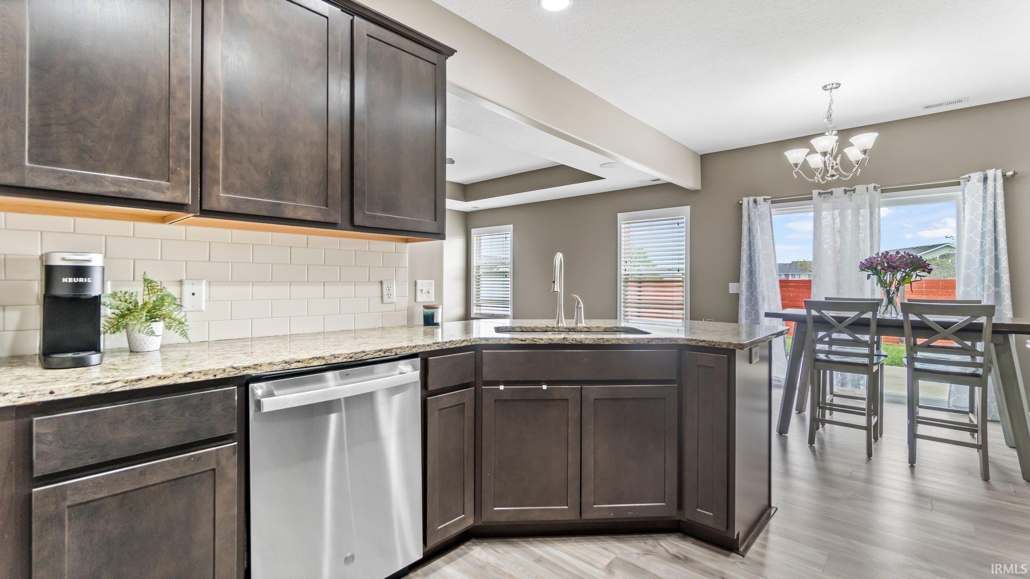 1683 Glen Hollow