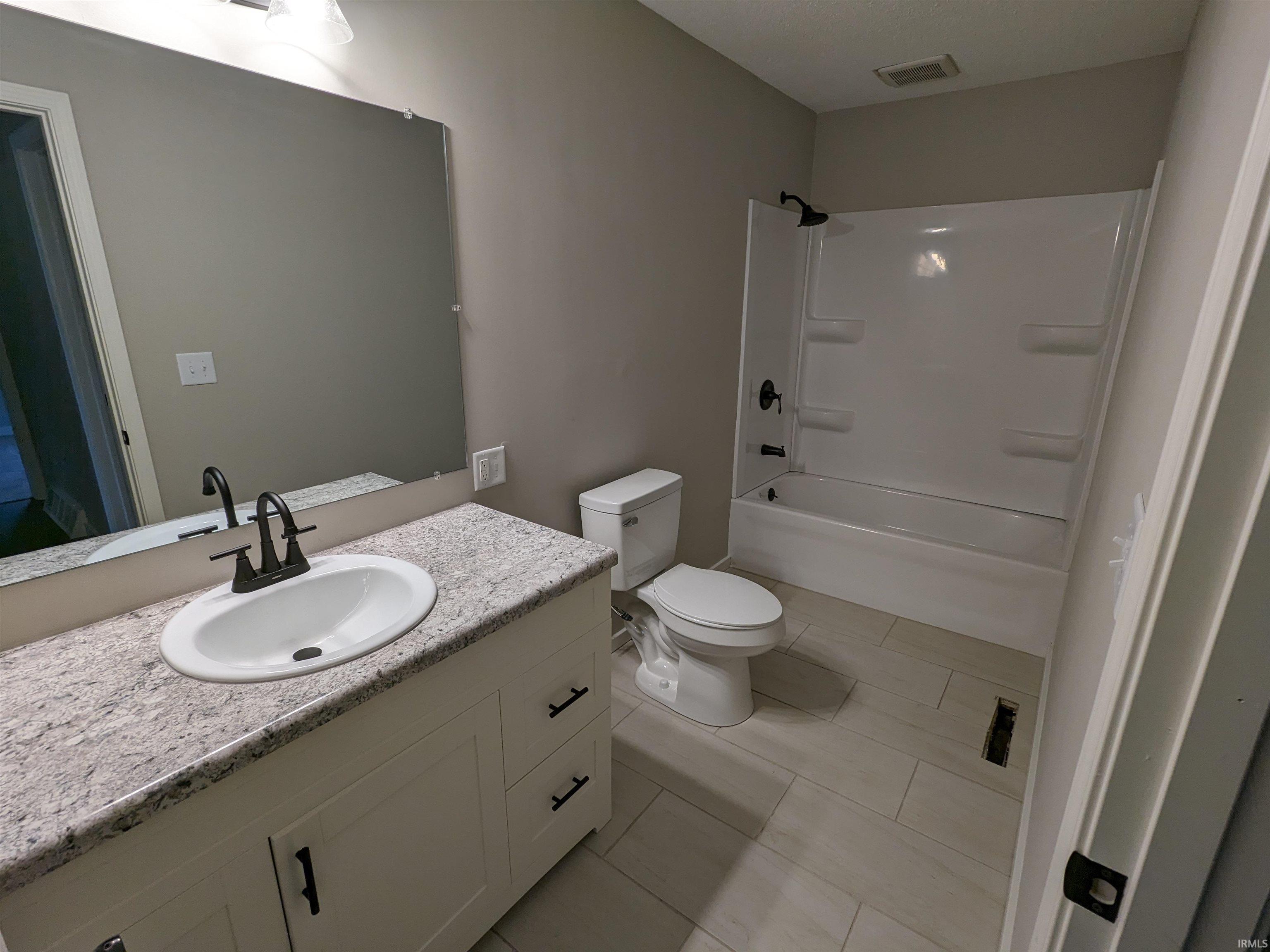 2722 Highlands