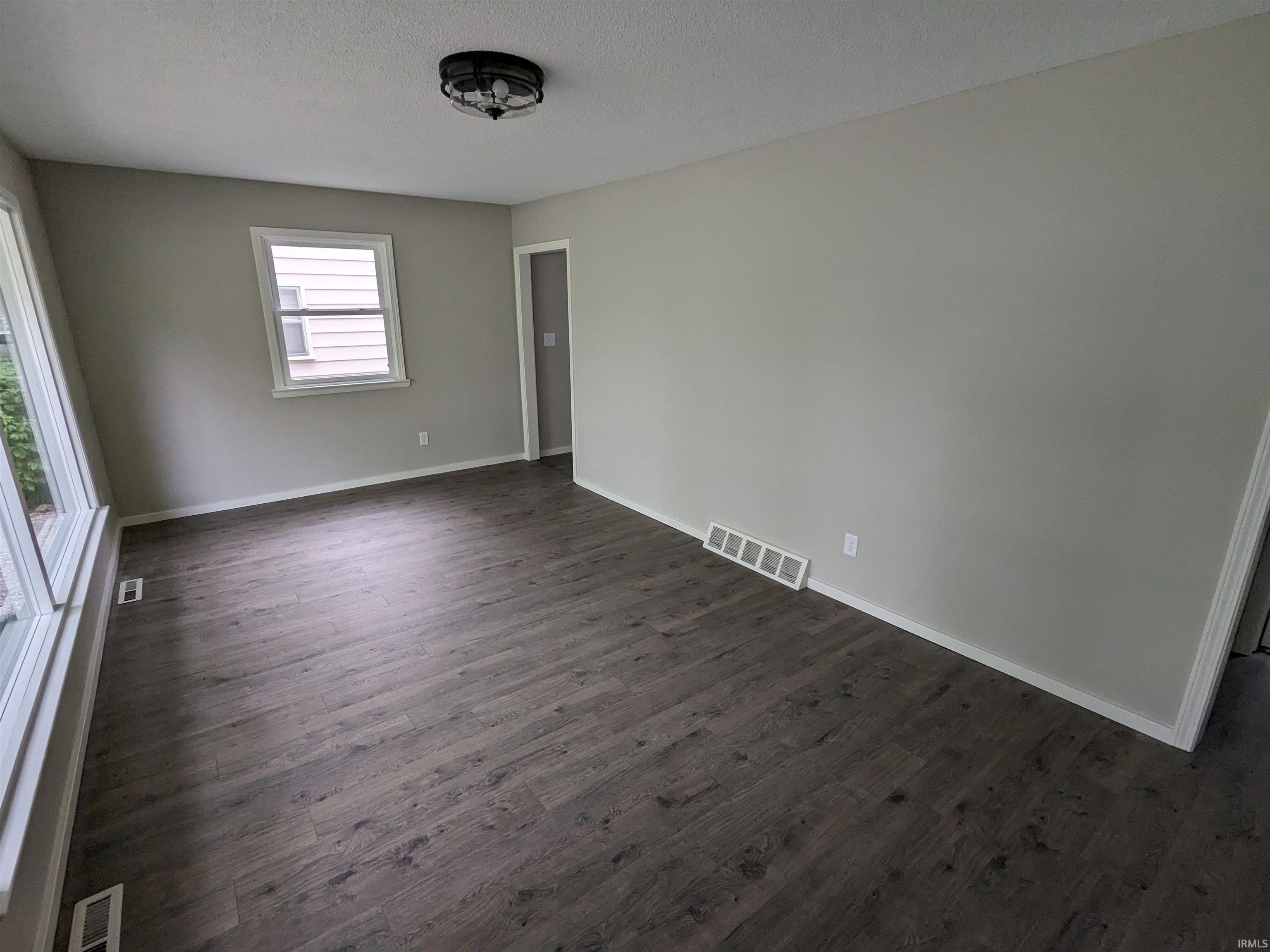 2722 Highlands