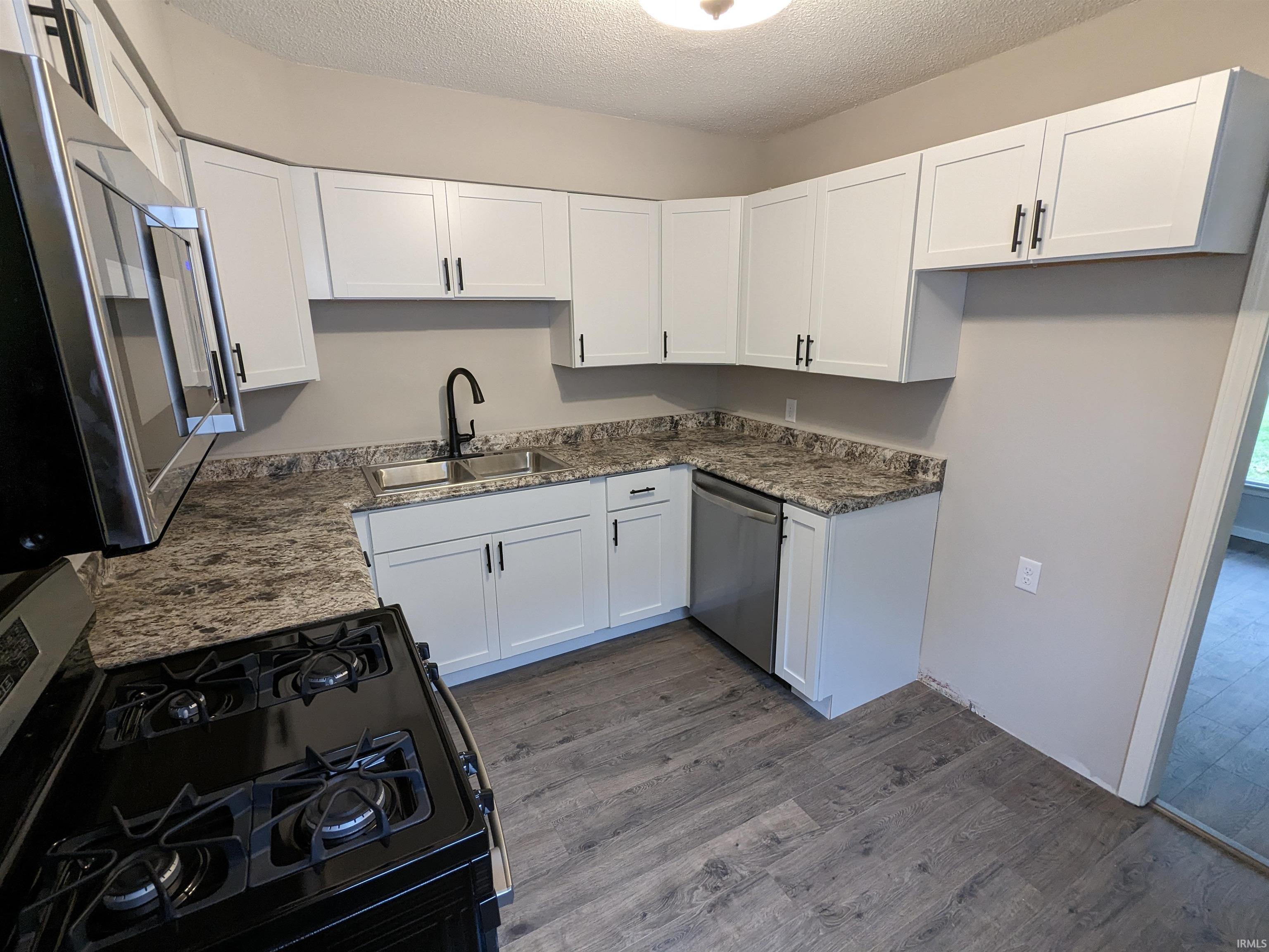 2722 Highlands
