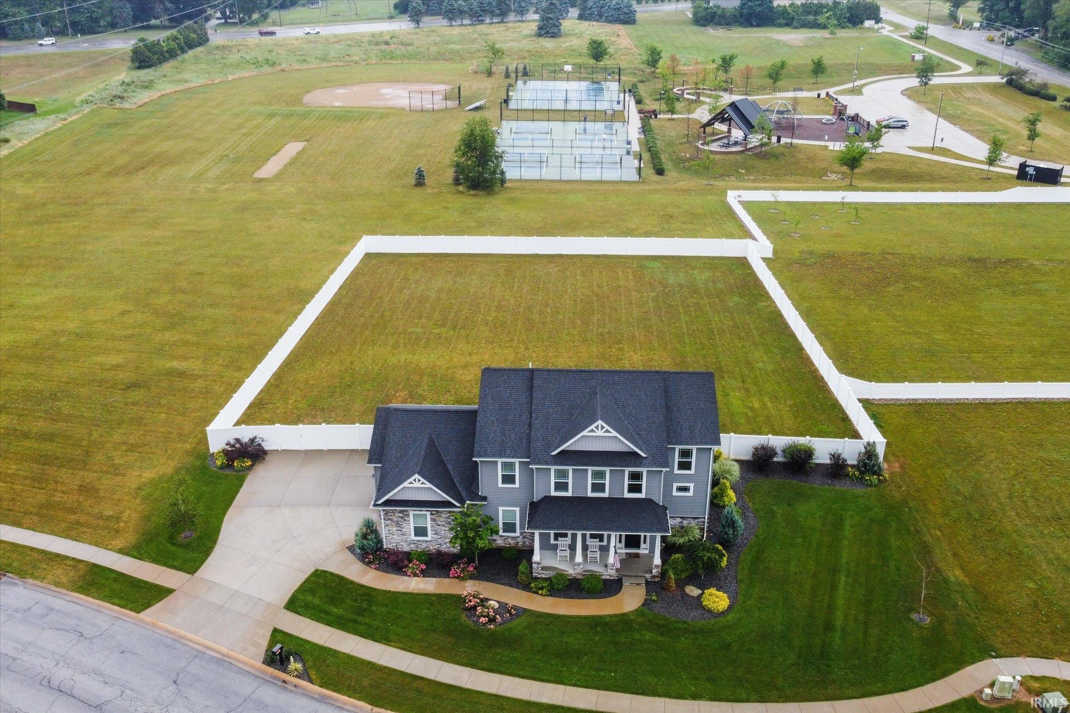 13900 Old Colony