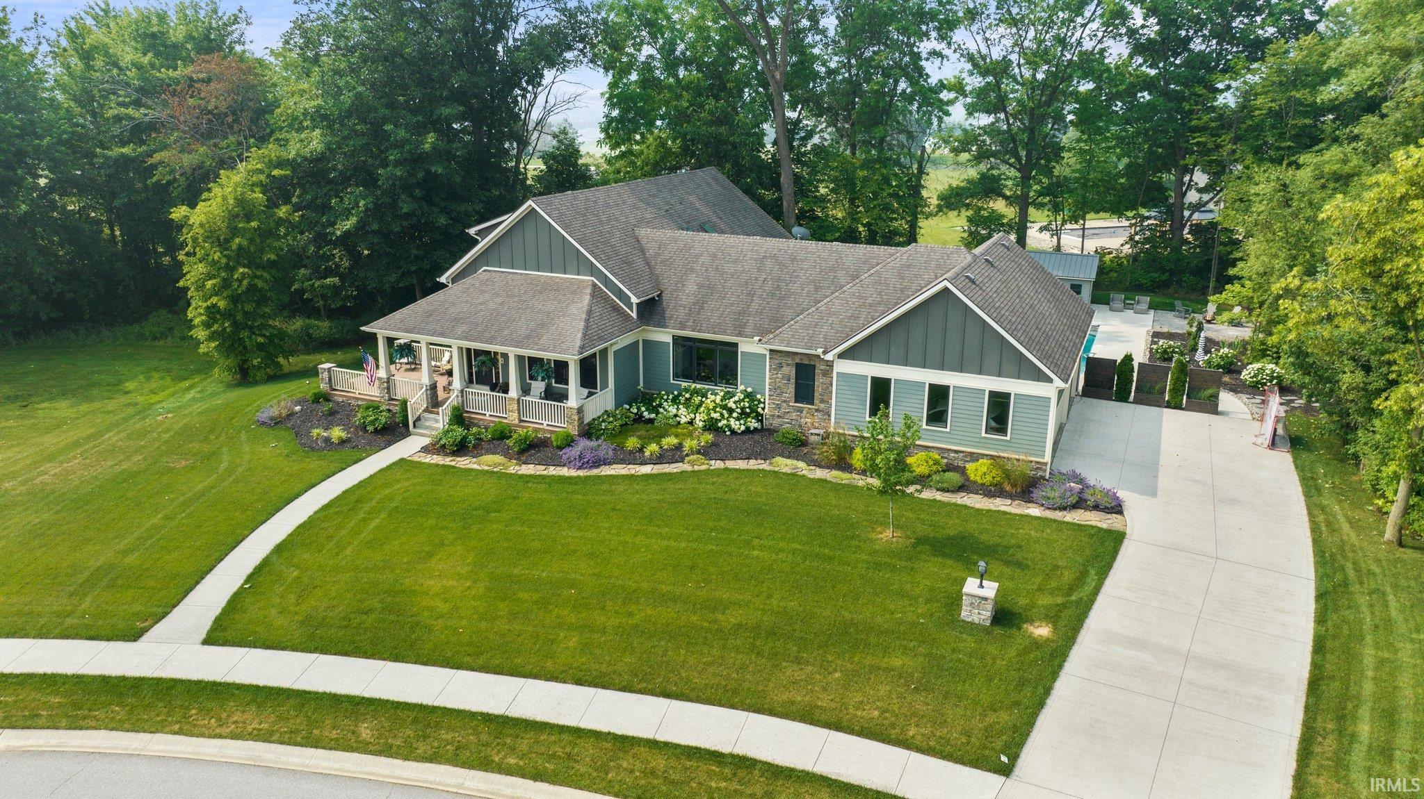 5816 Deer Hollow
