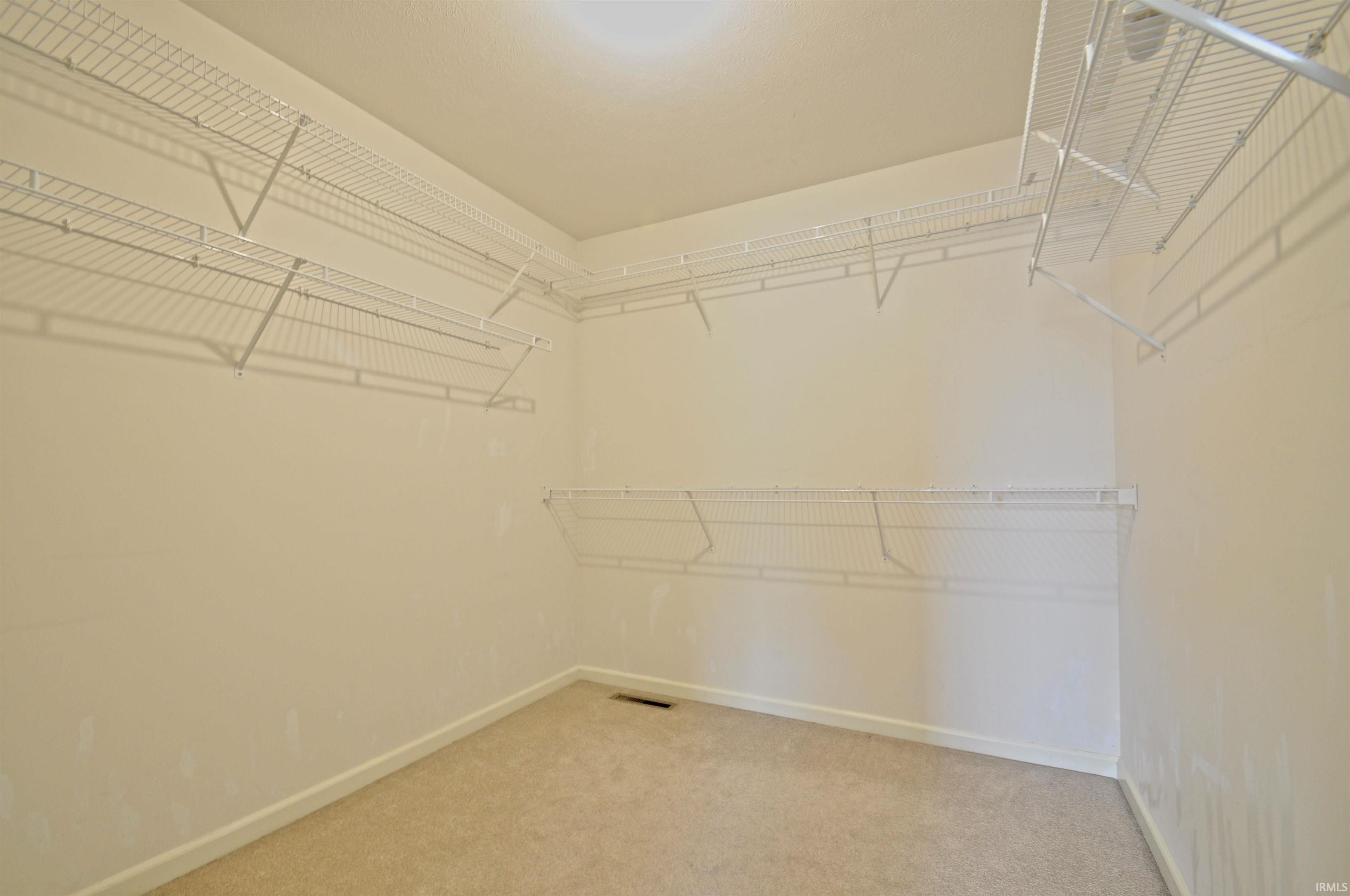 13797 Ravenwood