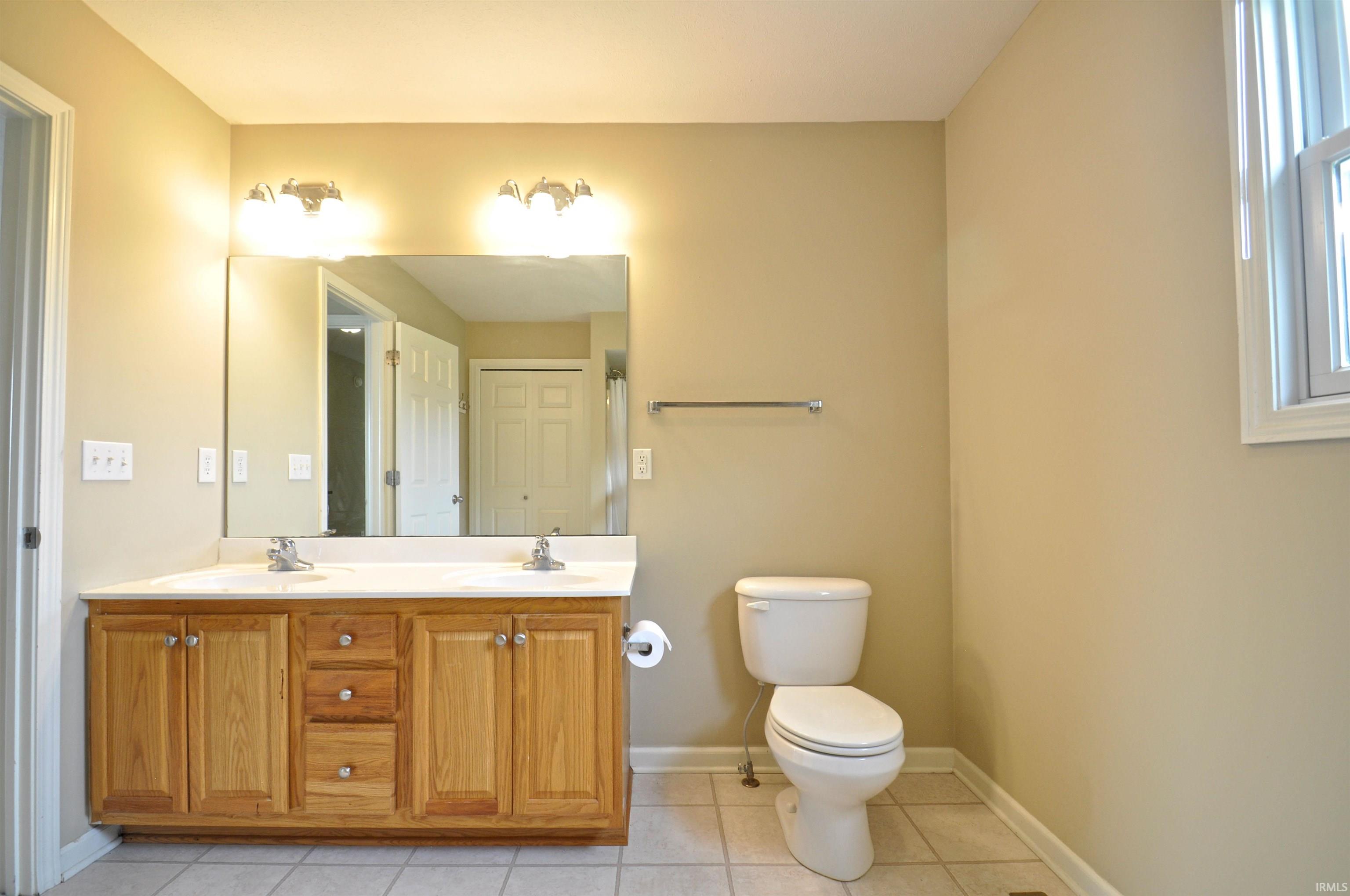 13797 Ravenwood