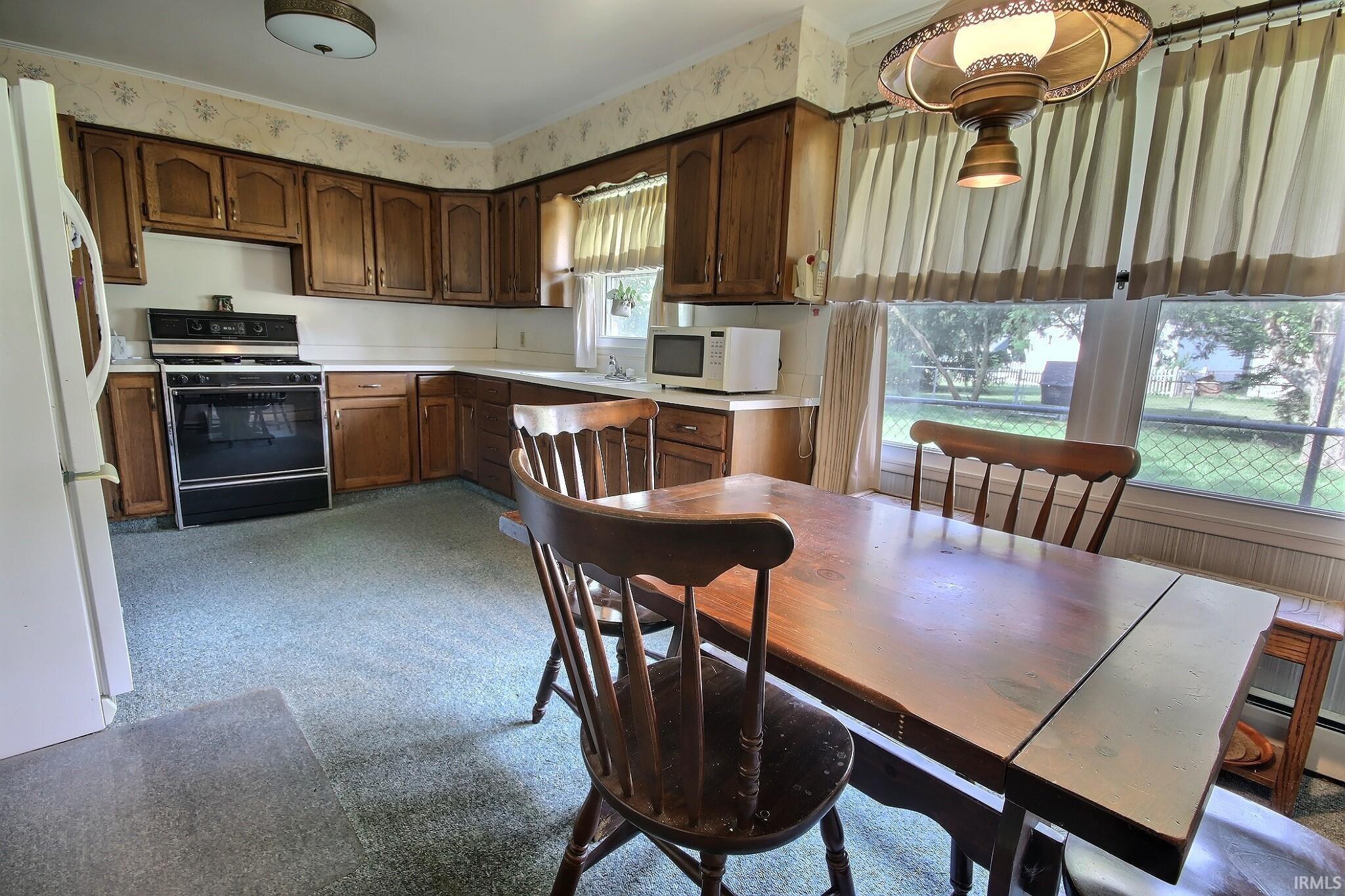 1725 Lindenwood