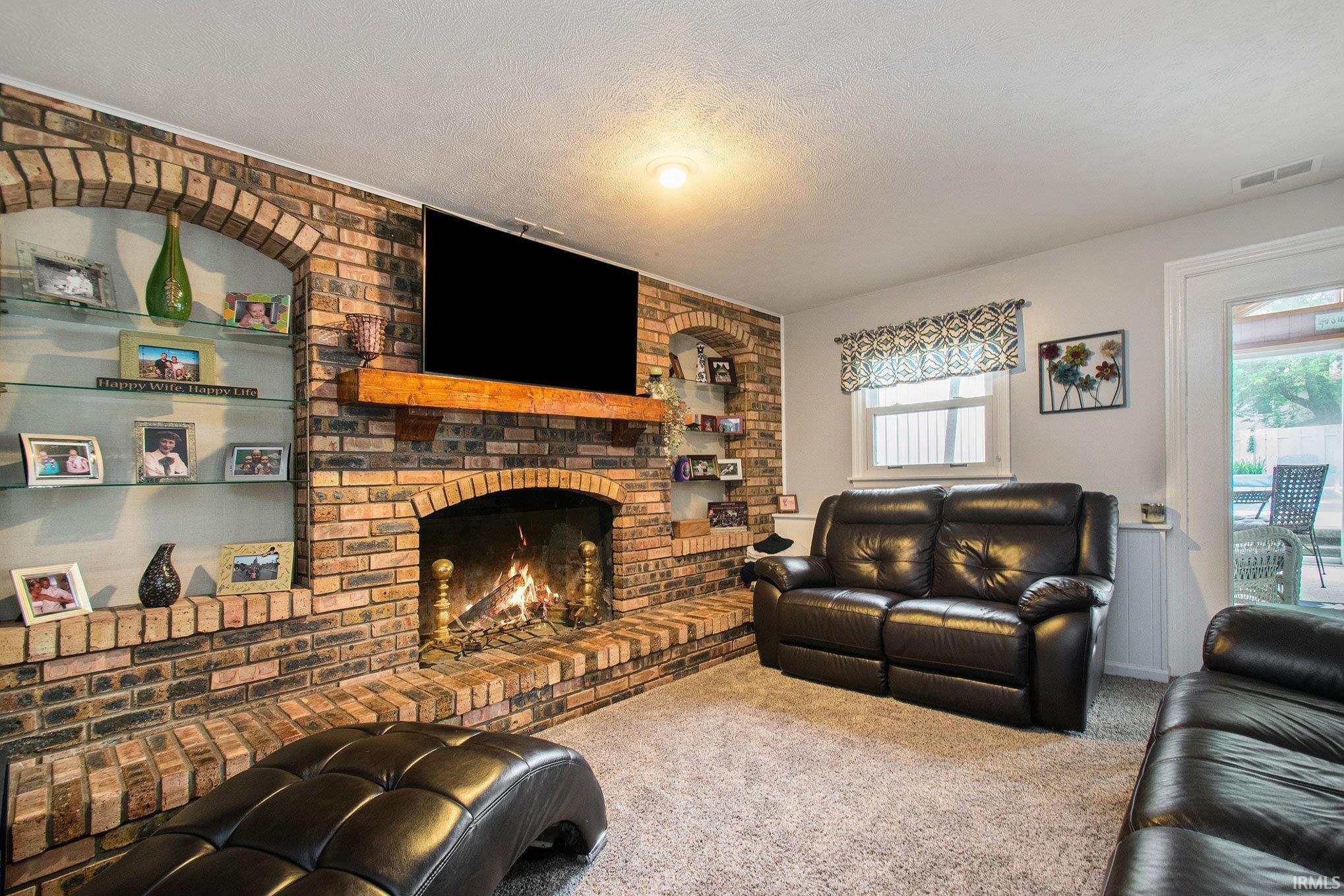 3012 Lake N