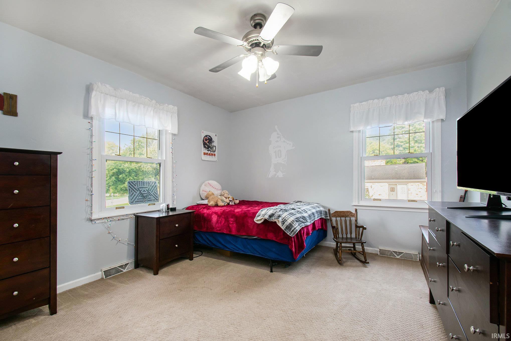 3012 Lake N